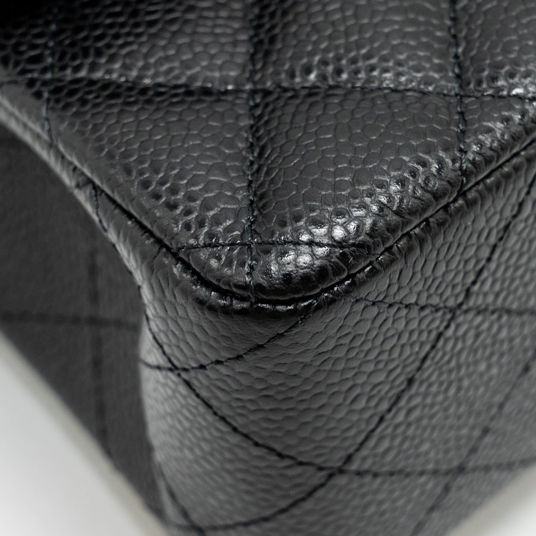 CHANEL SMALL CLASSIC DOUBLE FLAP BAG CAVIAR BLACK GHW (MICROCHIP)