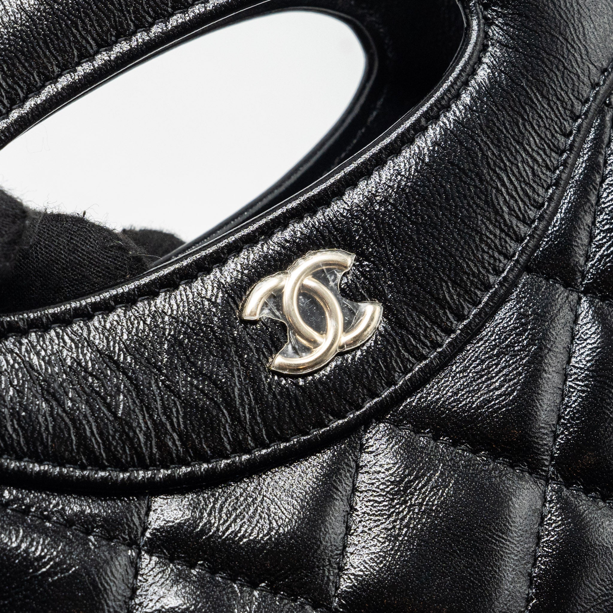 CHANEL 24S 31 MINI CLUTCH WITH CHAIN SHINY LAMBSKIN BLACK LGHW (MICROCHIP)