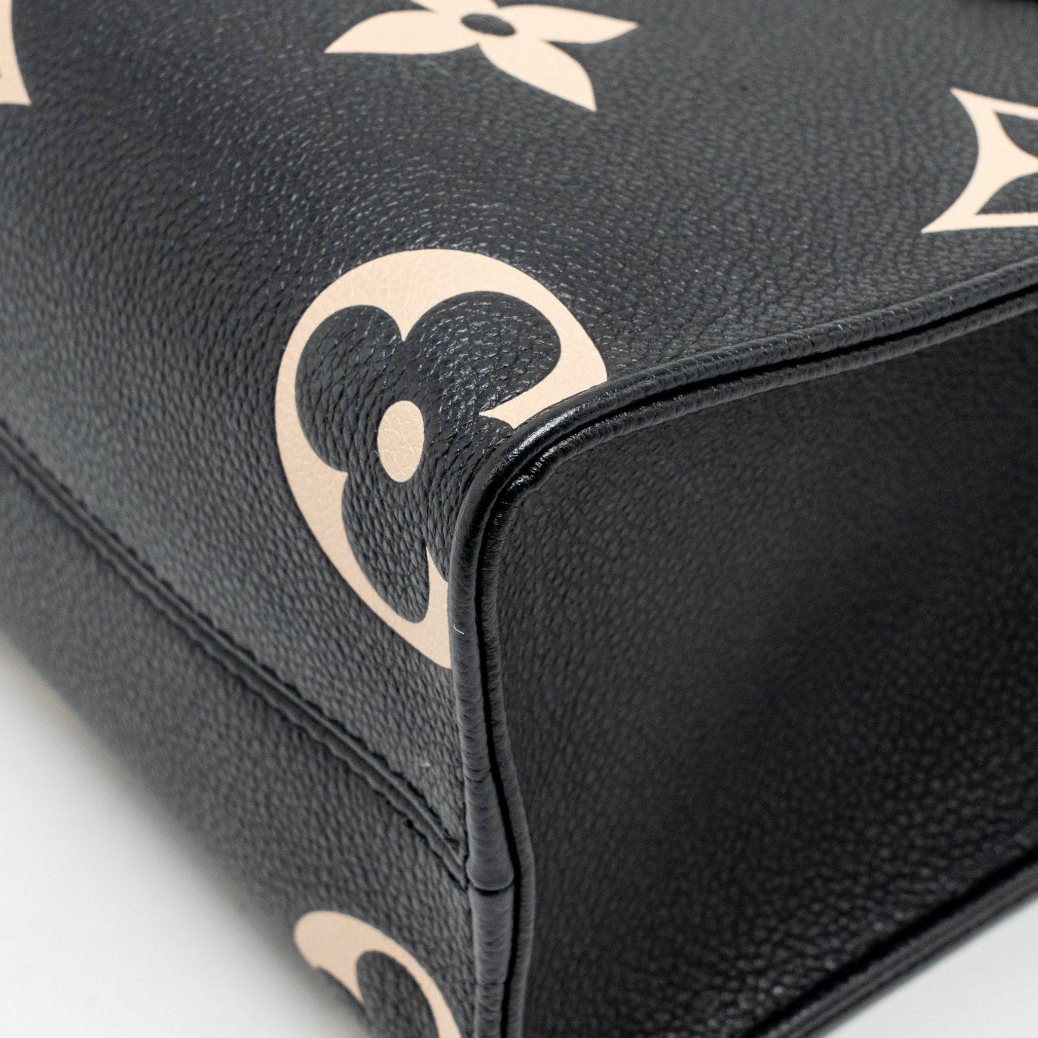 LOUIS VUITTON ONTHEGO BB BICOLOUR MONOGRAM EMPREINTE LEATHER BLACK/BEIGE GHW