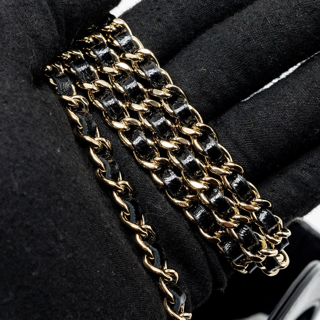 CHANEL 24S 31 MINI CLUTCH WITH CHAIN SHINY LAMBSKIN BLACK LGHW (MICROCHIP)
