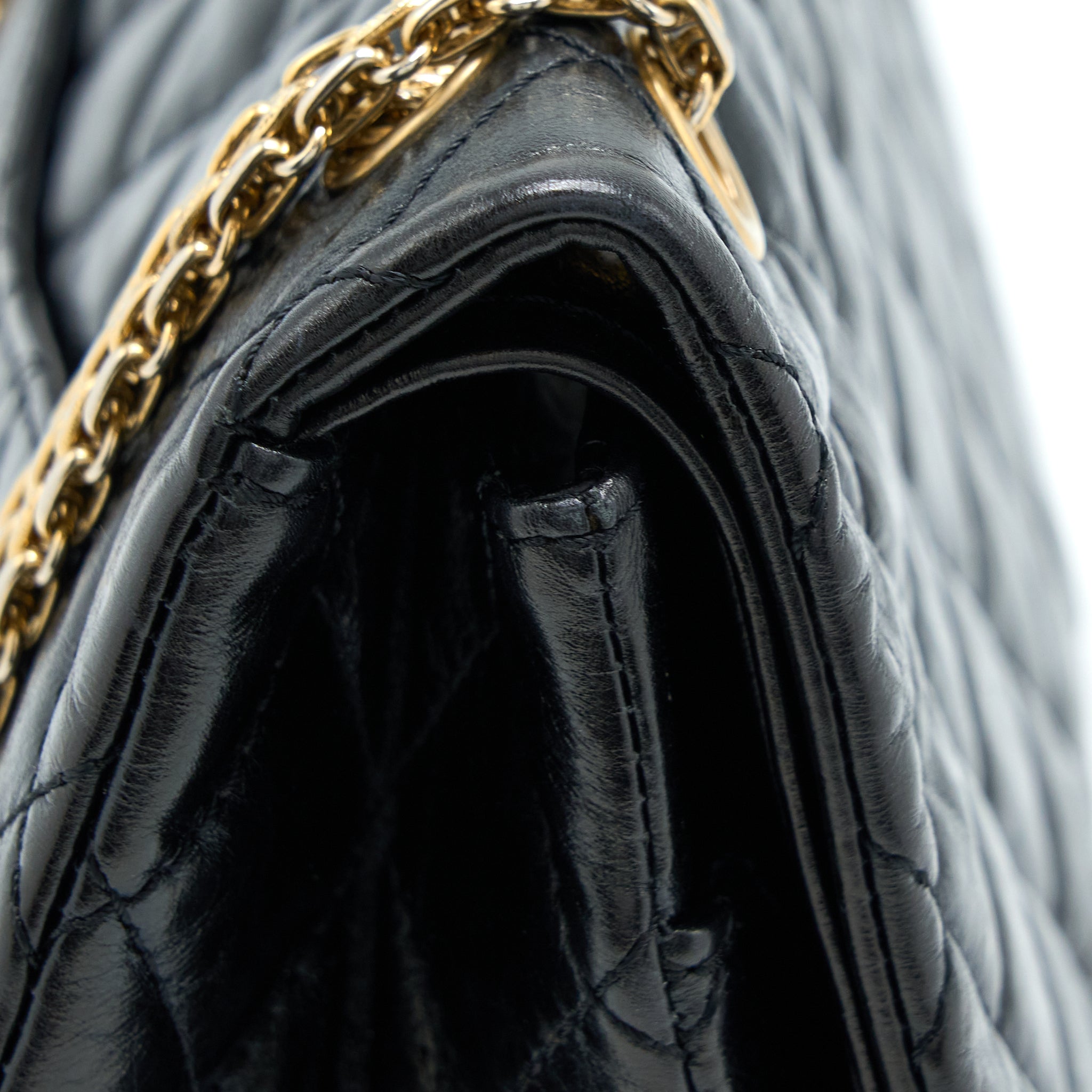 CHANEL 2.55 REISSUE 227 SHINY AGED CALFSKIN BLACK GHW