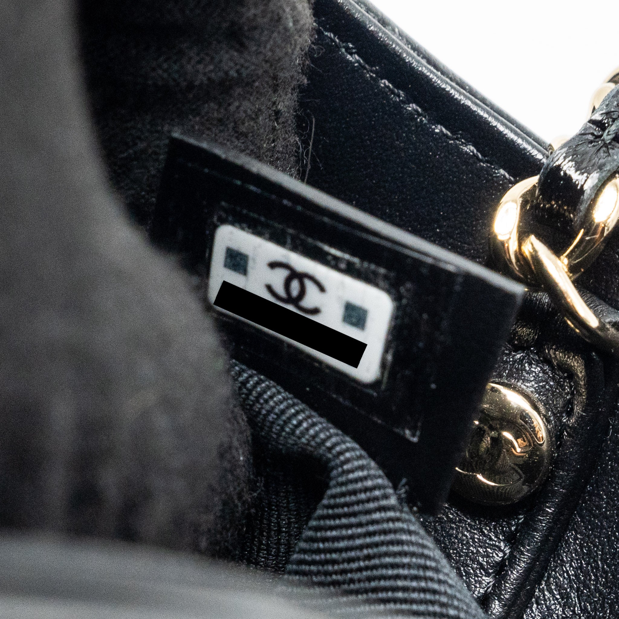 CHANEL 24S 31 MINI CLUTCH WITH CHAIN SHINY LAMBSKIN BLACK LGHW (MICROCHIP)