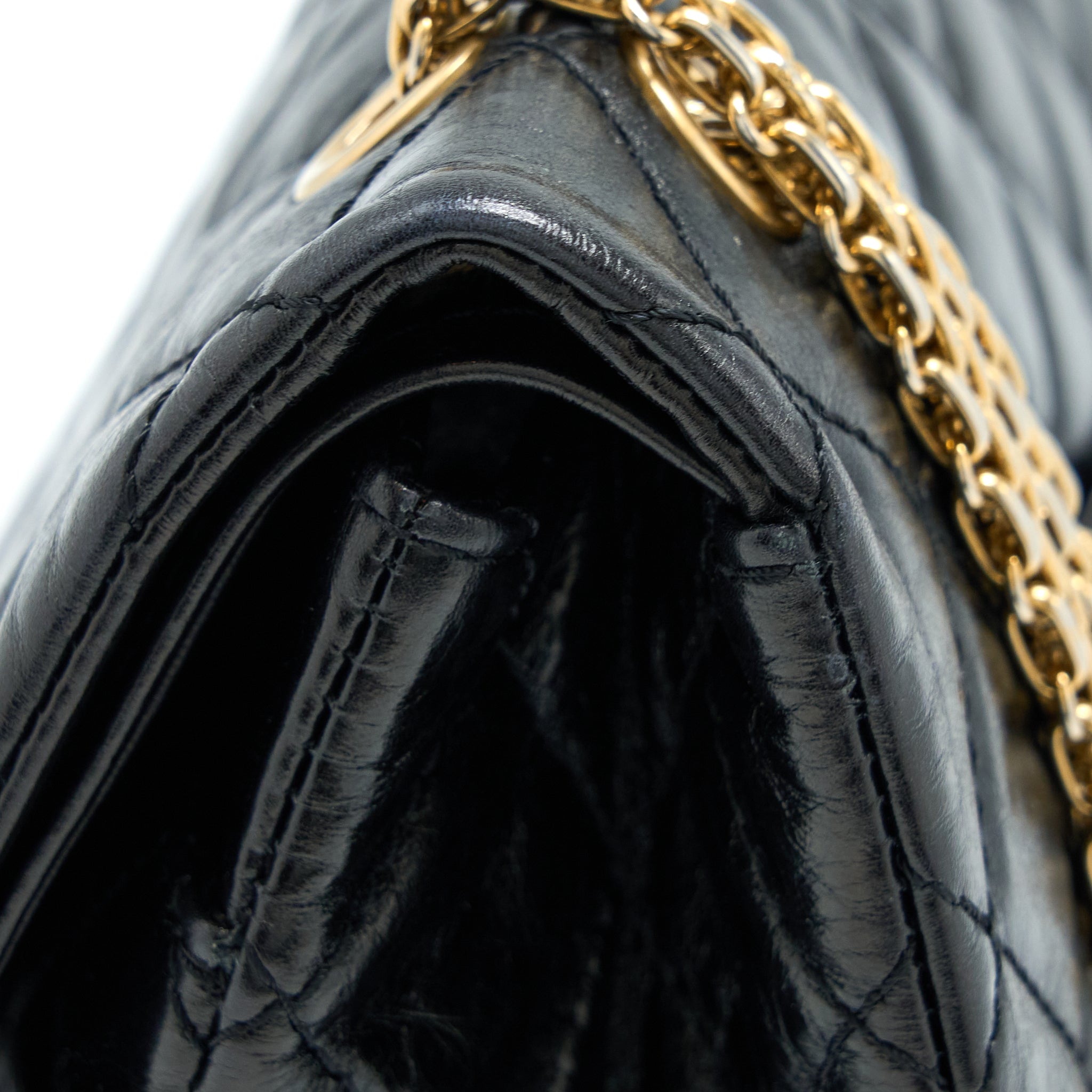 CHANEL 2.55 REISSUE 227 SHINY AGED CALFSKIN BLACK GHW