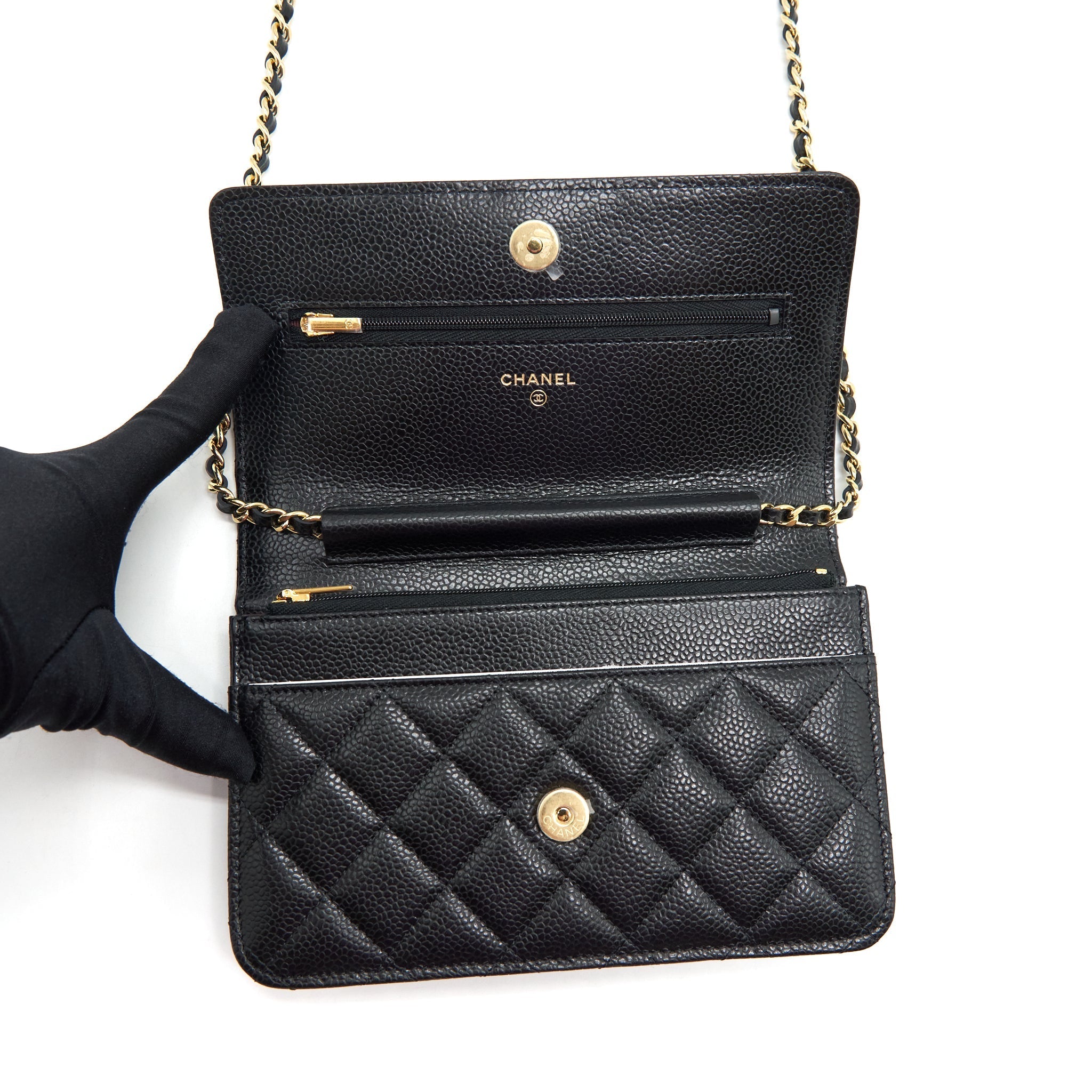 CHANEL 22P CLASSIC WALLET ON CHAIN CAVIAR BLACK LGHW (MICROCHIP)