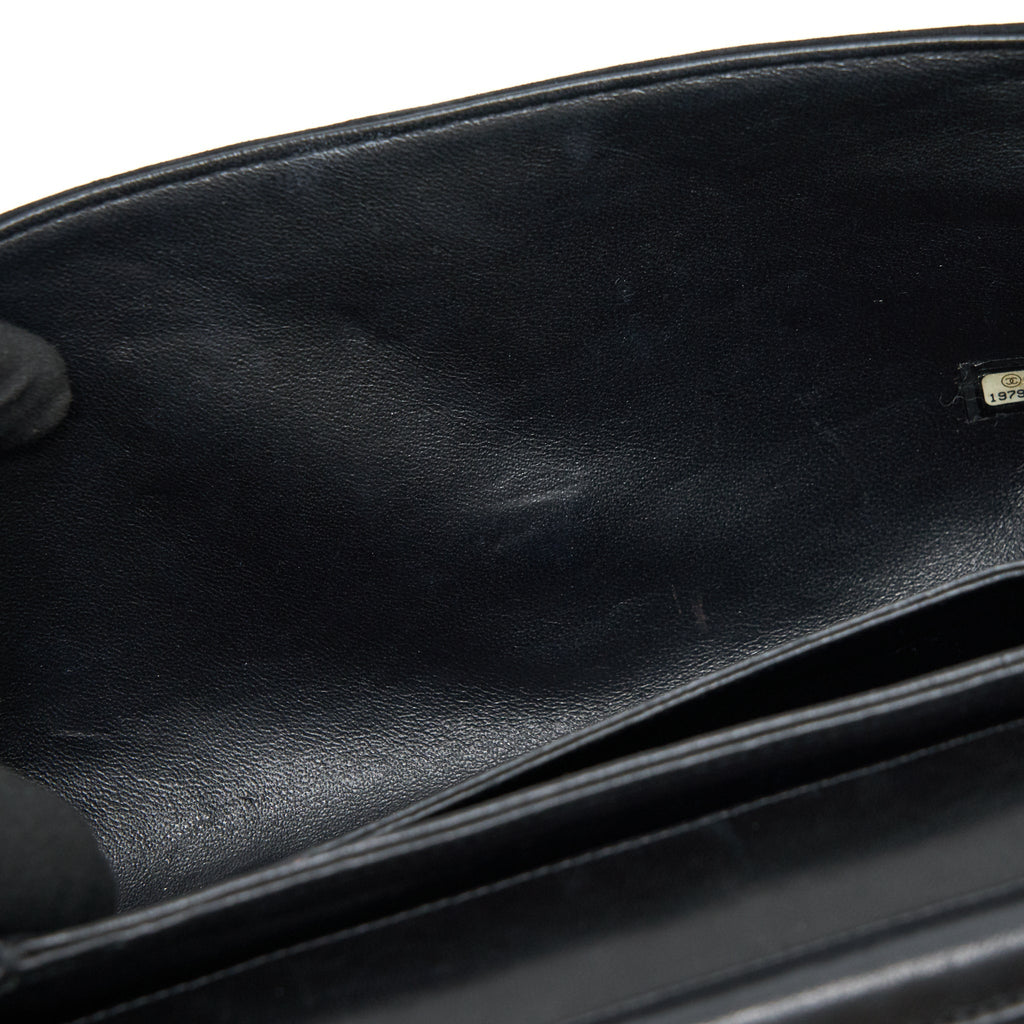 CHANEL QUILTED VELVET CC LOGO FLAP BAG BLACK LGHW