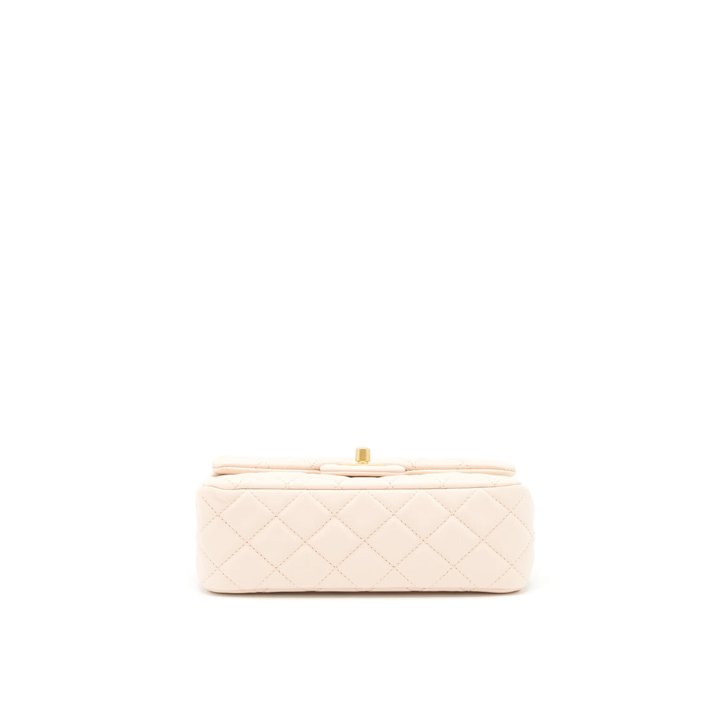 CHANEL 22C PEARL CRUSH MINI RECTANGULAR FLAP BAG LAMBSKIN LIGHT BERGE GHW (MICROCHIP)