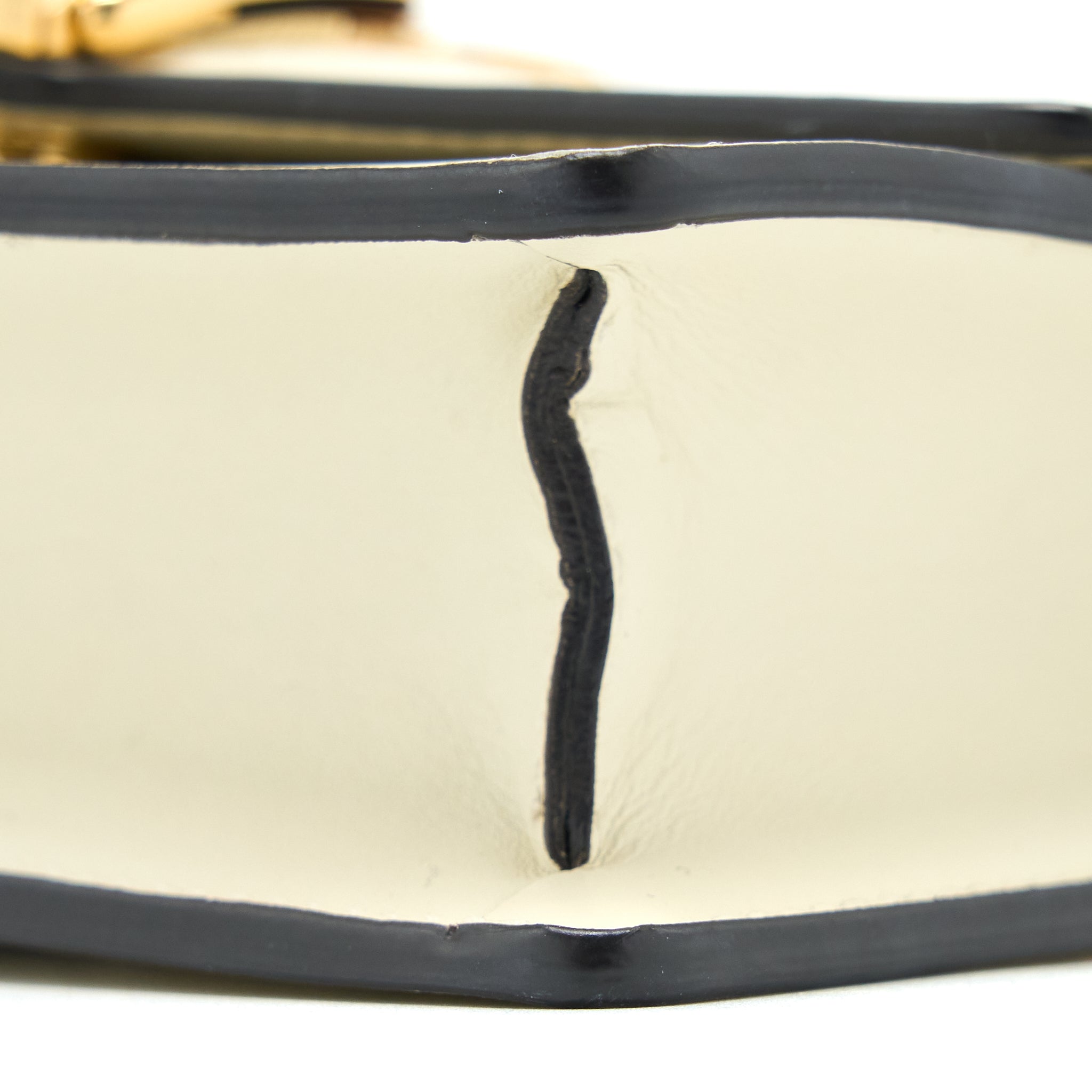 GUCCI SYLVIE MINI CHAIN BAG CALFSKIN WHITE GHW