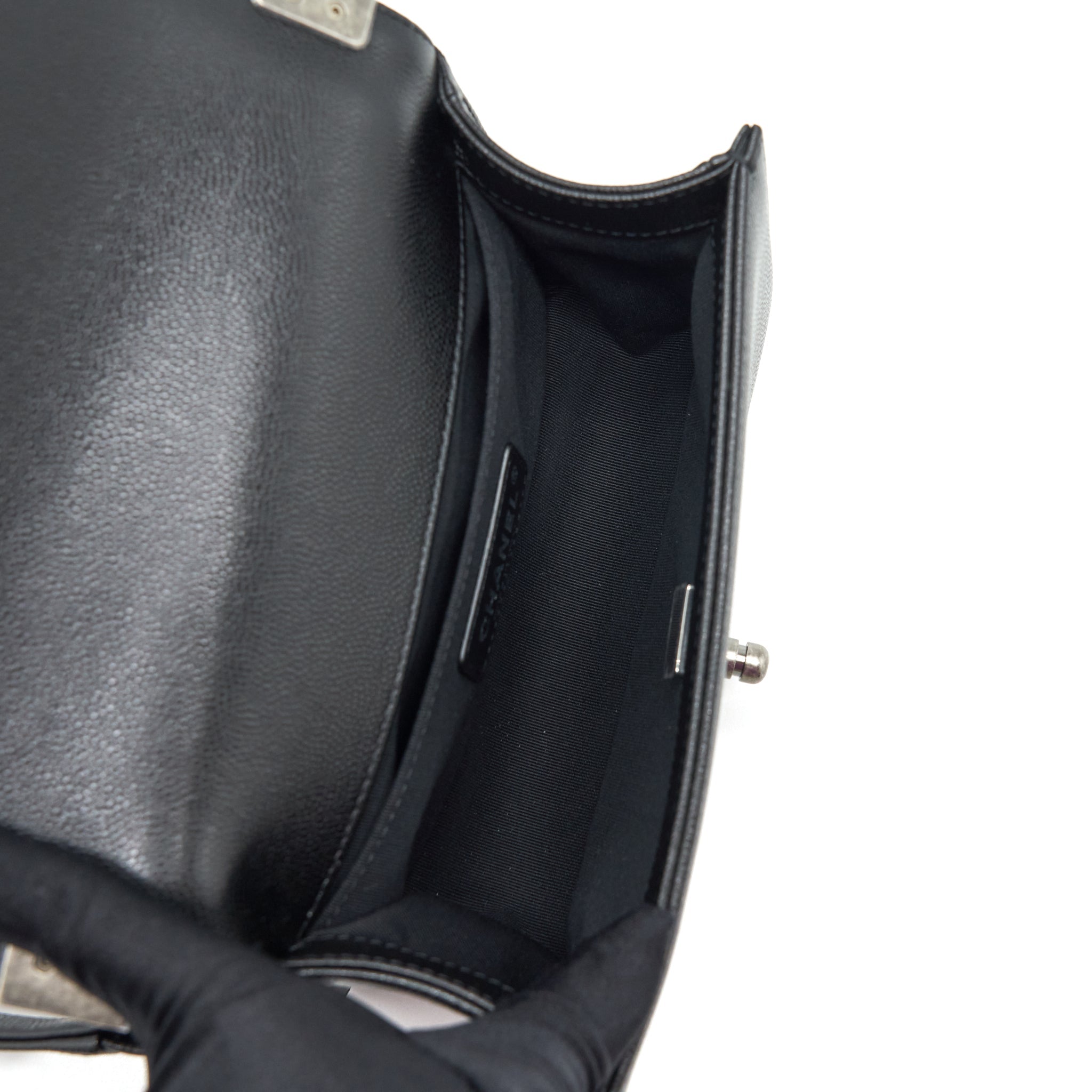 CHANEL SMALL BOY BAG CAVIAR BLACK RUTHENIUM SLIVER HARDWARE (MICROCHIP）