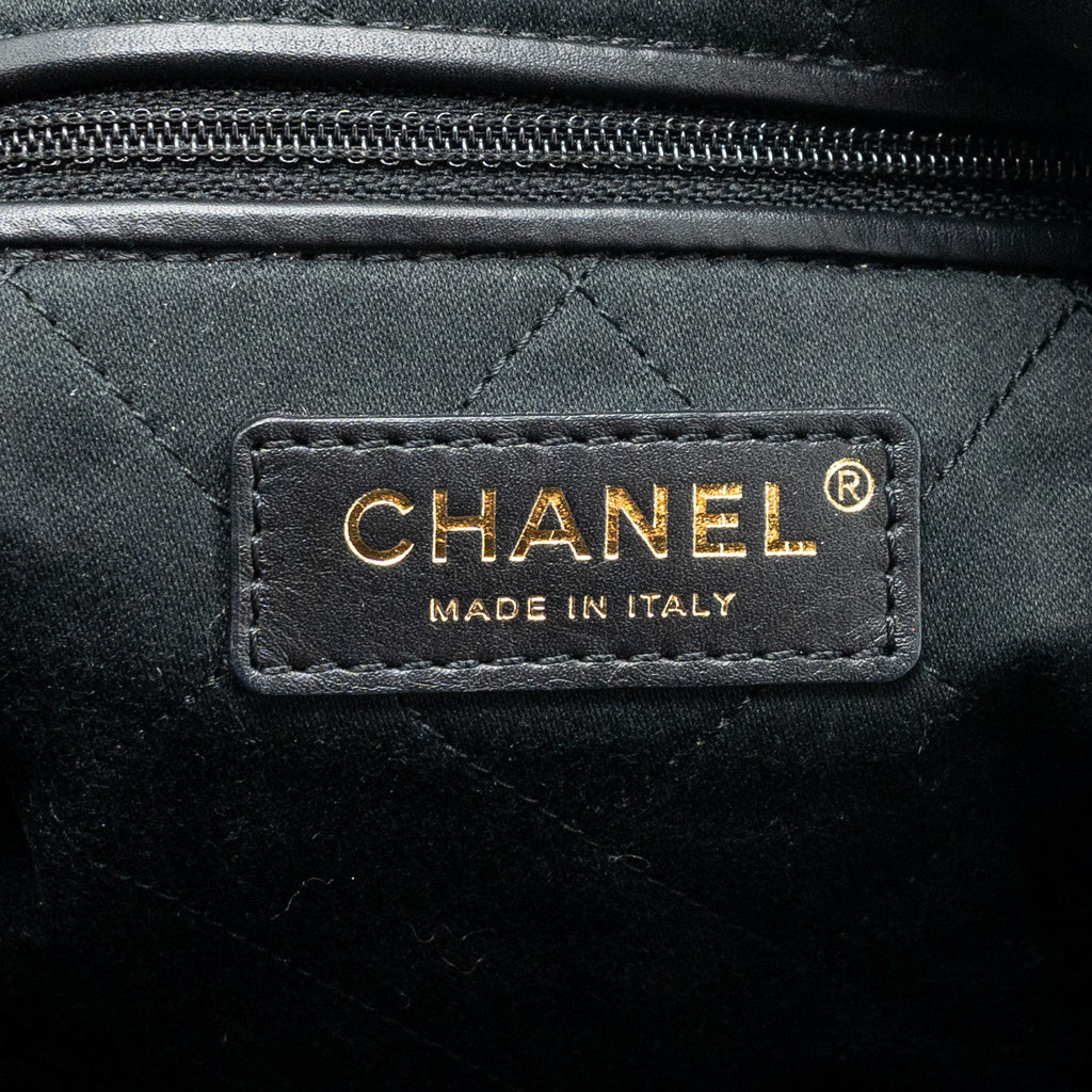 CHANEL SMALL 22 BAG GOLD LETTER SHINY CALFSKIN BLACK BRUSHED GHW(MICROCHIP)