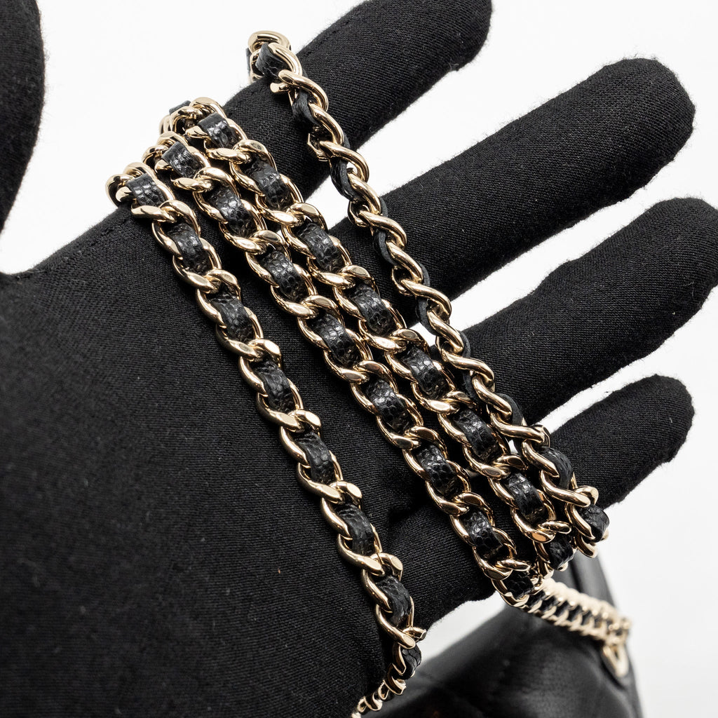 CHANEL 25C DETAIL LOGO QUILTED HOBO BAG CAVIAR BLACK GHW (MICROCHIP)