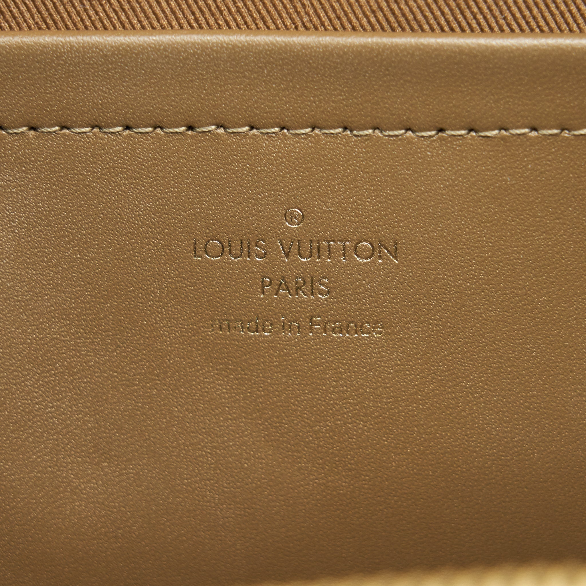 LOUIS VUITTON UTILITY CROSSBODY BAG MONOGRAM CANVAS