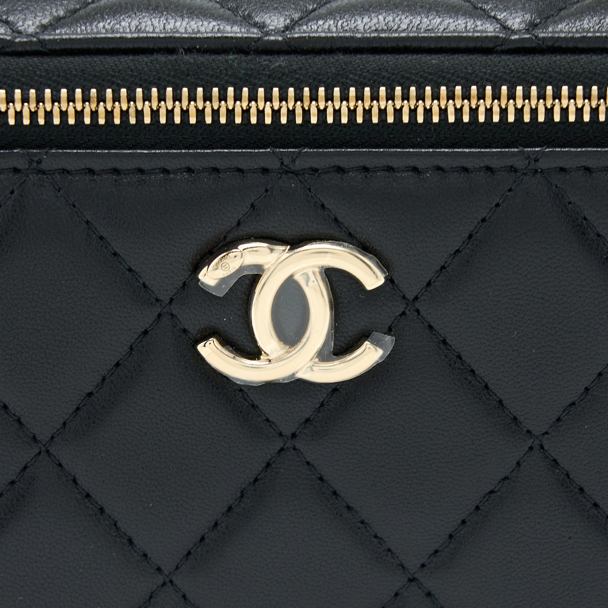 CHANEL 22A TOP HANDLE LONG VANITY CASE LAMBSKIN BLACK LGHW