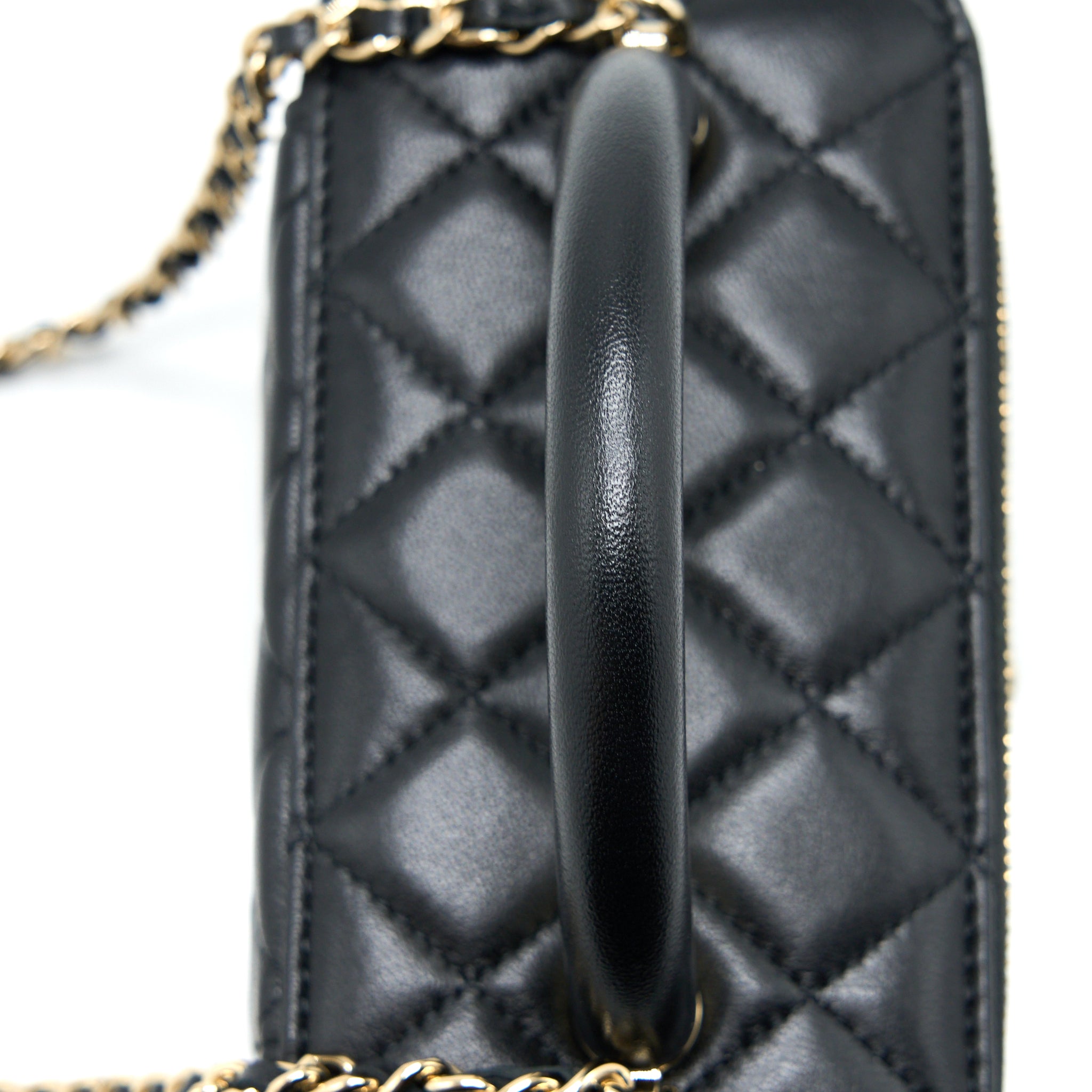 CHANEL 22A TOP HANDLE LONG VANITY CASE LAMBSKIN BLACK LGHW
