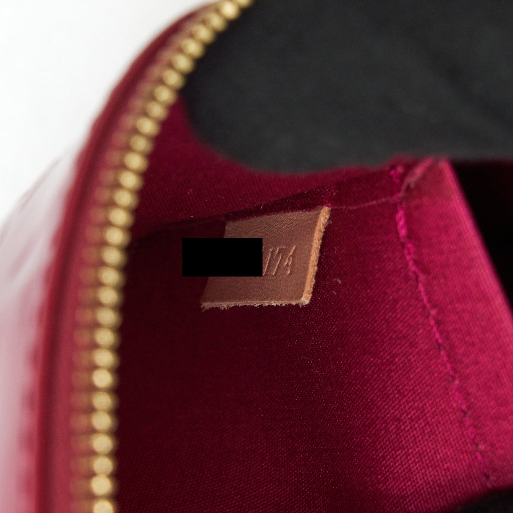 LOUIS VUITTON POTCHETTE ACCESORIES NM MONOGRAM VERNIS INDIAN ROSE