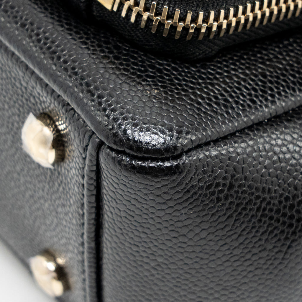 CHANEL SMALL BUSINESS AFFINITY CAVIAR BLACK LGHW (MICROCHIP)