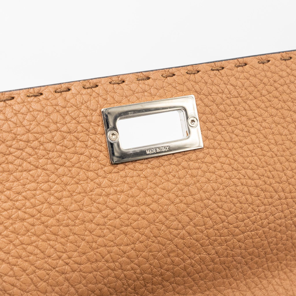 FENDI PEEKABOO CONTINENTAL WALLET WITH TOPSTITCHING LEATHER BROWN SHW