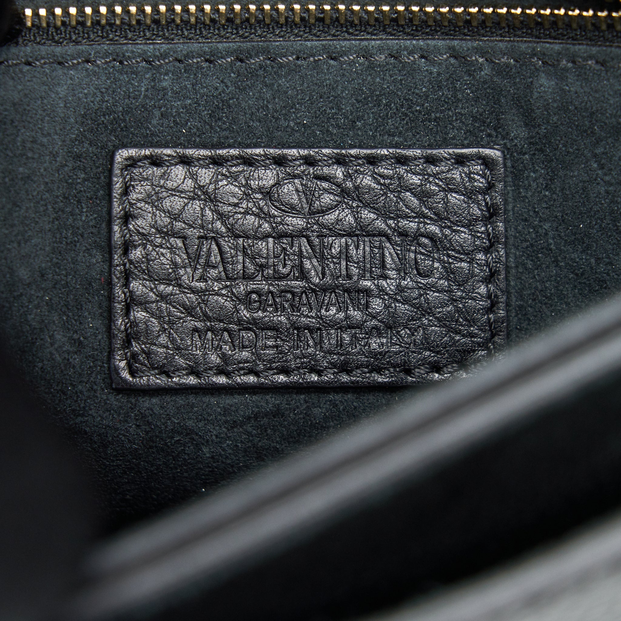 VALENTINO GARAVANI ROCKSTUD LEATHER CLUTCH BLACK