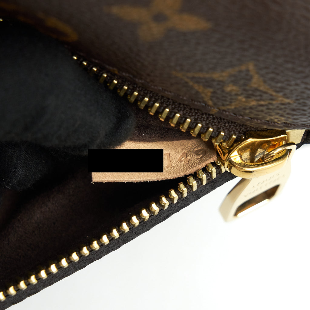 LOUIS VUITTON POCHETTE METIS MONOGRAM CANVAS GHW