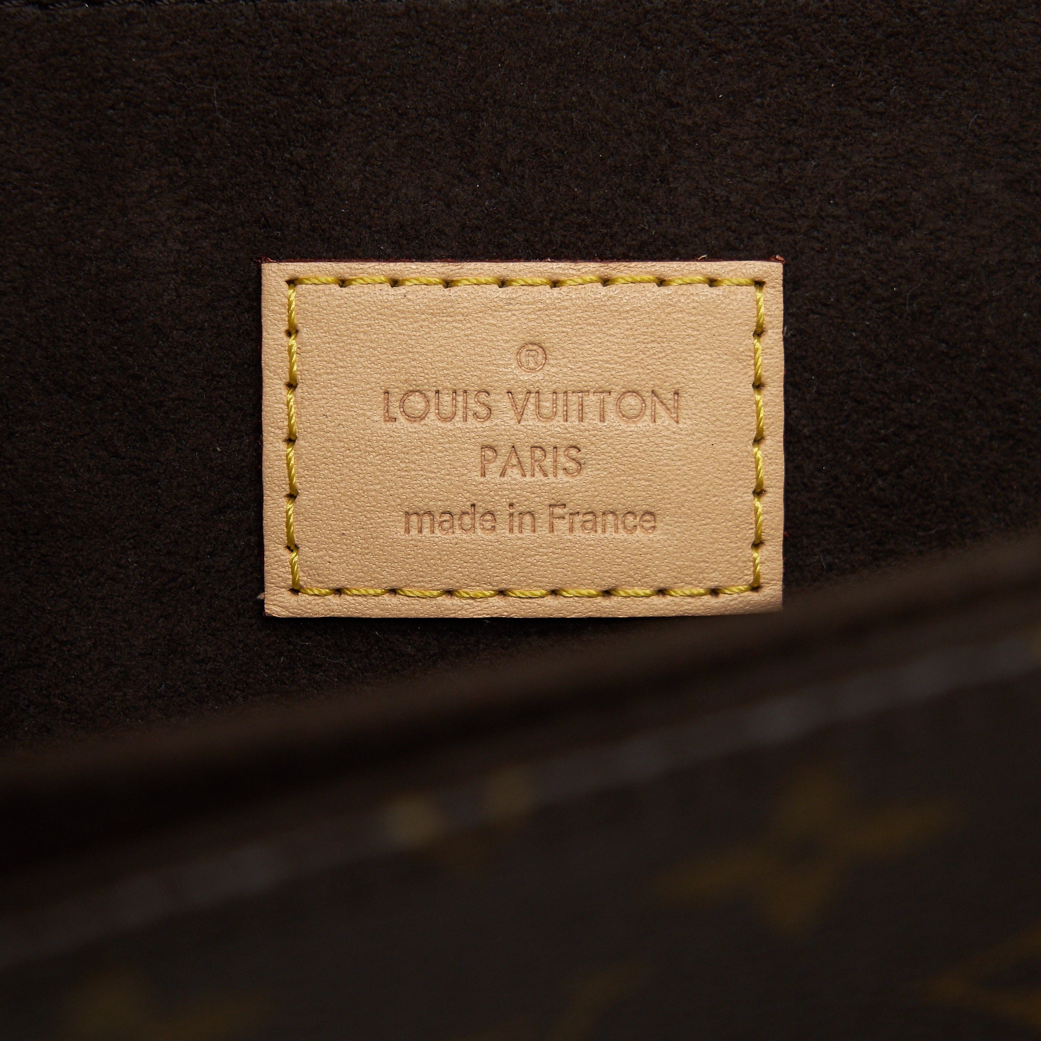 LOUIS VUITTON POCHETTE METIS MONOGRAM CANVAS GHW