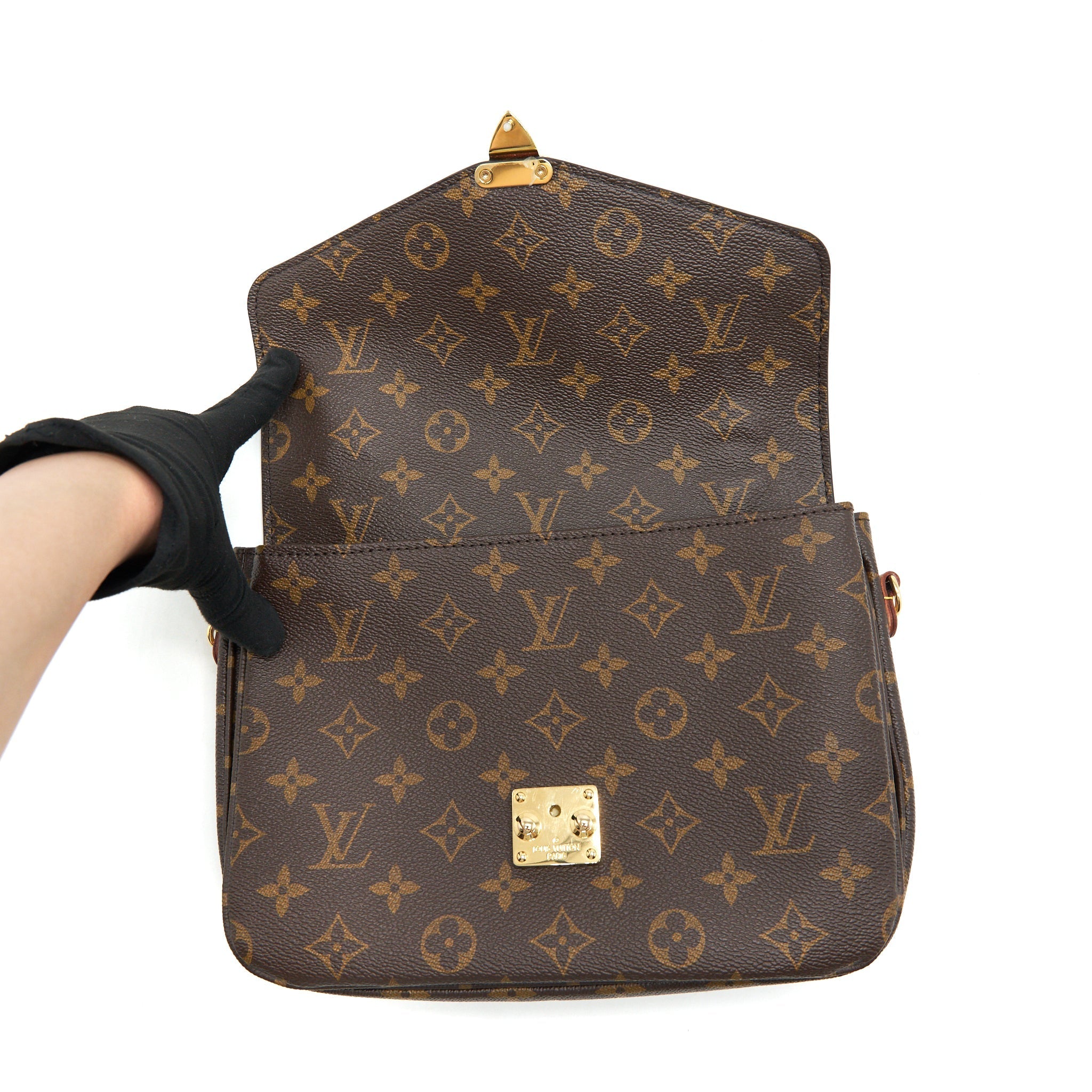 LOUIS VUITTON POCHETTE METIS MONOGRAM CANVAS GHW