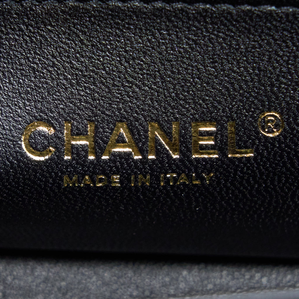 CHANEL SMALL BOY BAG CAVIAR BLACK WITH BRUSHED GHW(MICROCHIP)