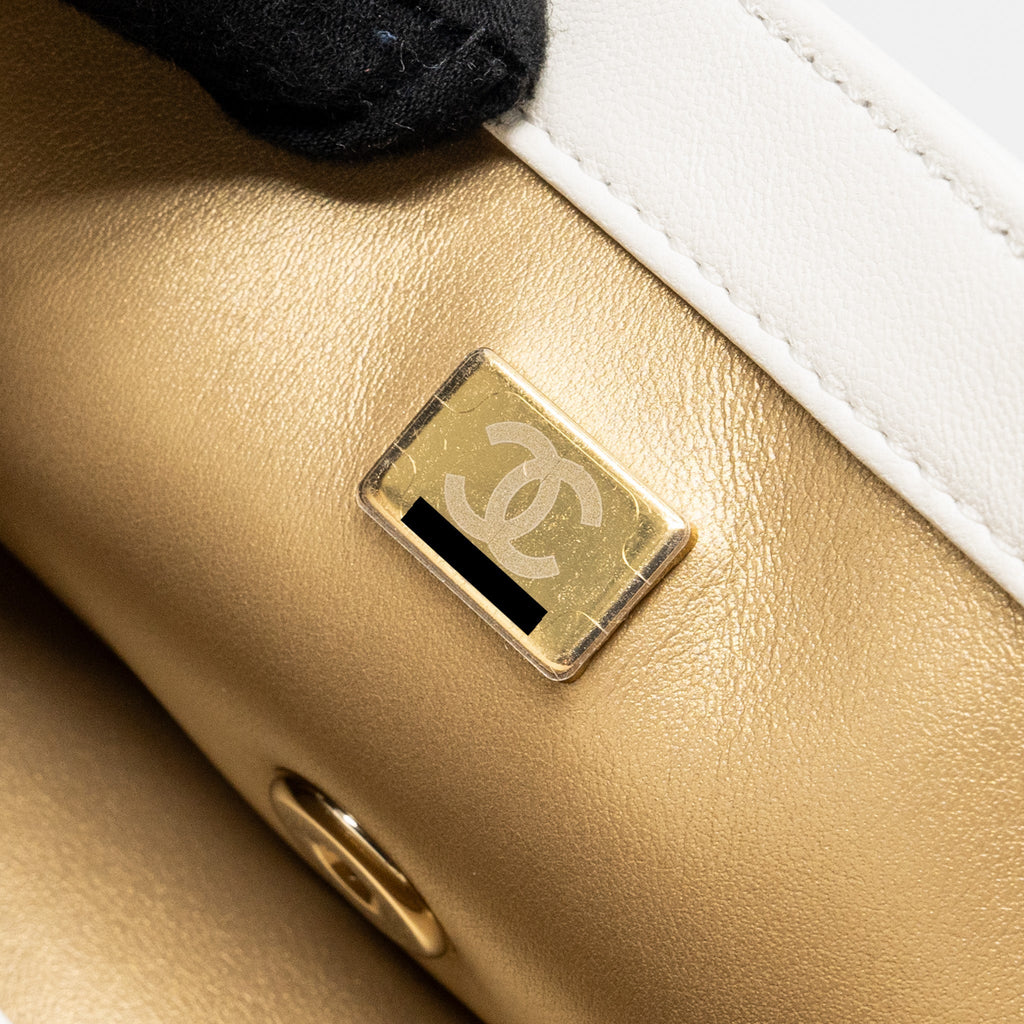 CHANEL 23C PEARL CRUSH MINI RECTANGULAR FLAP BAG LAMBSKIN WHITE LGHW (MICROCHIP)