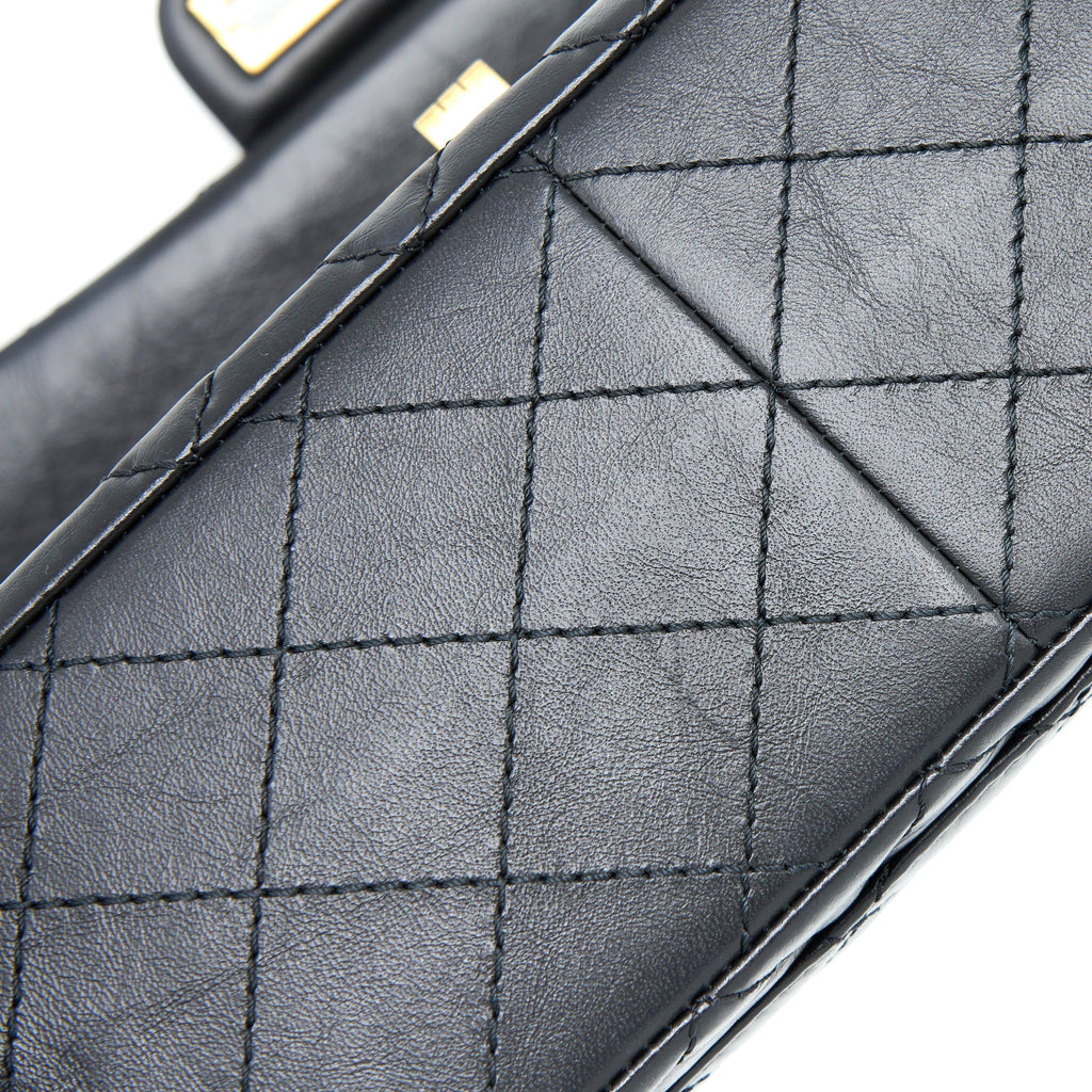 CHANEL 2.55 REISSUE 226 AGED CALFSKIN BLACK BRUSHED GHW (MICROCHIP)