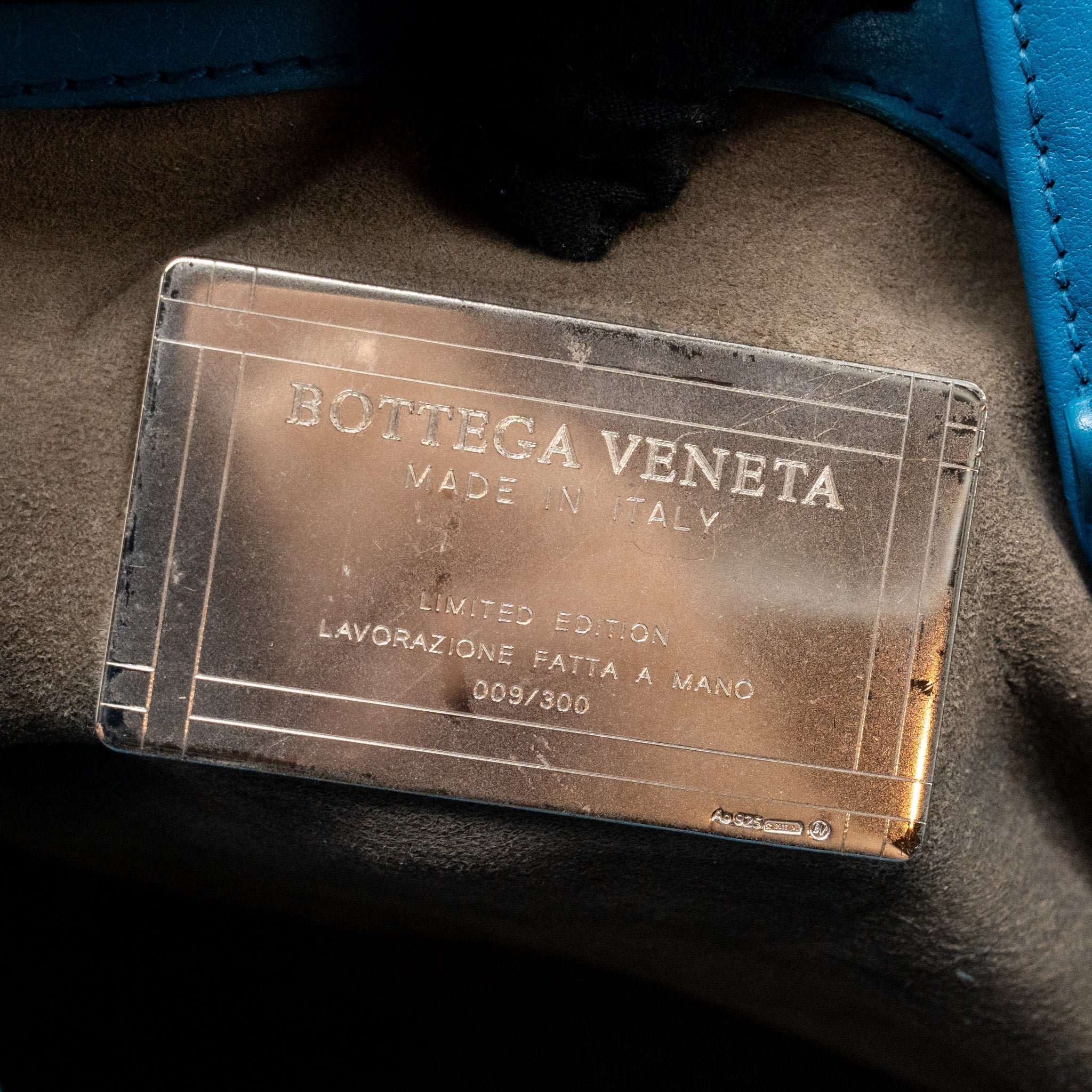 BOTTEGA VENETA INTRECCIATO ROMA LARGE TOTE BAG LEATHER BLUE BLACK HARDWARE