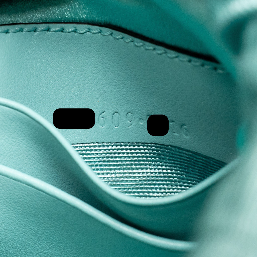 GUCCI GG MARMONT SILK BUCKET CRYSTAL CHAIN BAG FABRIC/ CRYSTAL LIGHT BLUE SHW