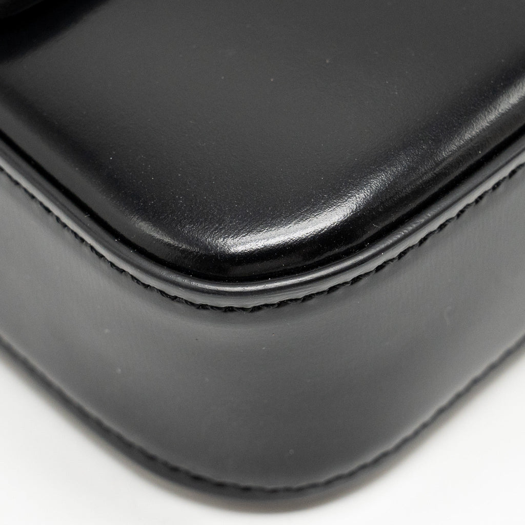 CELINE TRIOMPHE CHAIN SHOULDER BAG SHINY CALFSKIN BLACK GHW