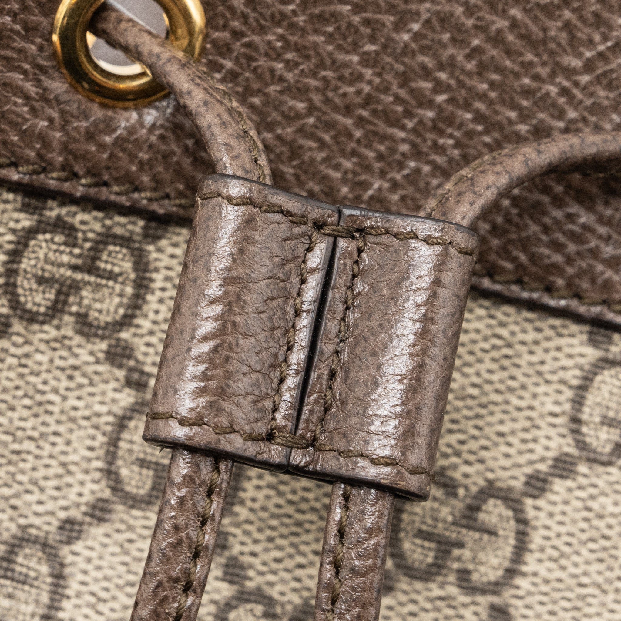 GUCCI OPHIDIA MINI GG BUCKET BAG BEIGE / EBONY GG SUPREME CANVAS GHW