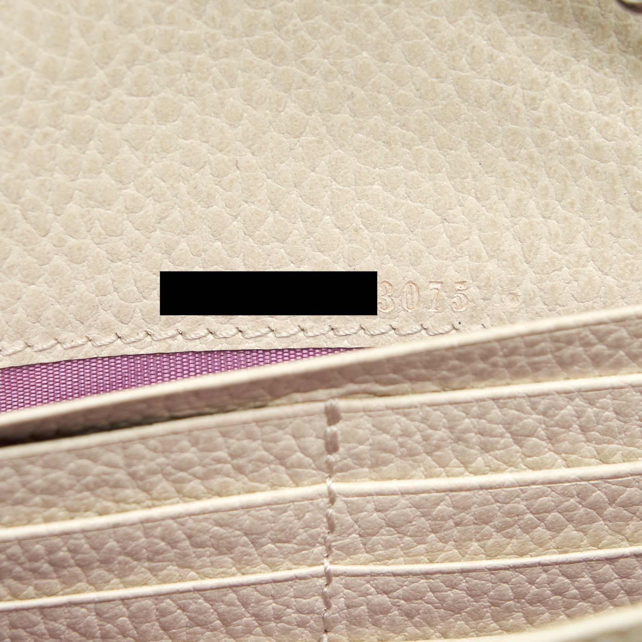 GUCCI DIONYSUS MINI CHAIN WALLET GRAINED CALFSKIN WHITE SHW