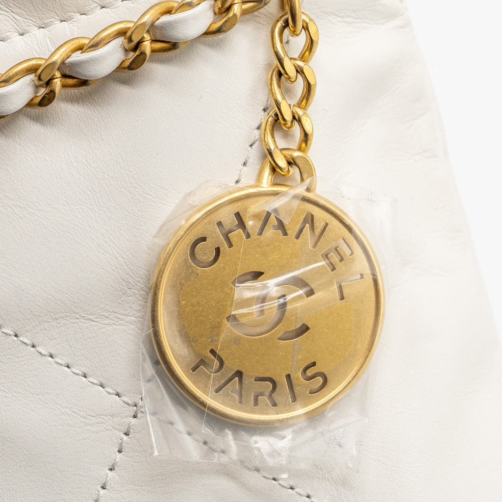 CHANEL MINI 22 BAG SHINY CALFSKIN WHITE GHW (MICROCHIP)