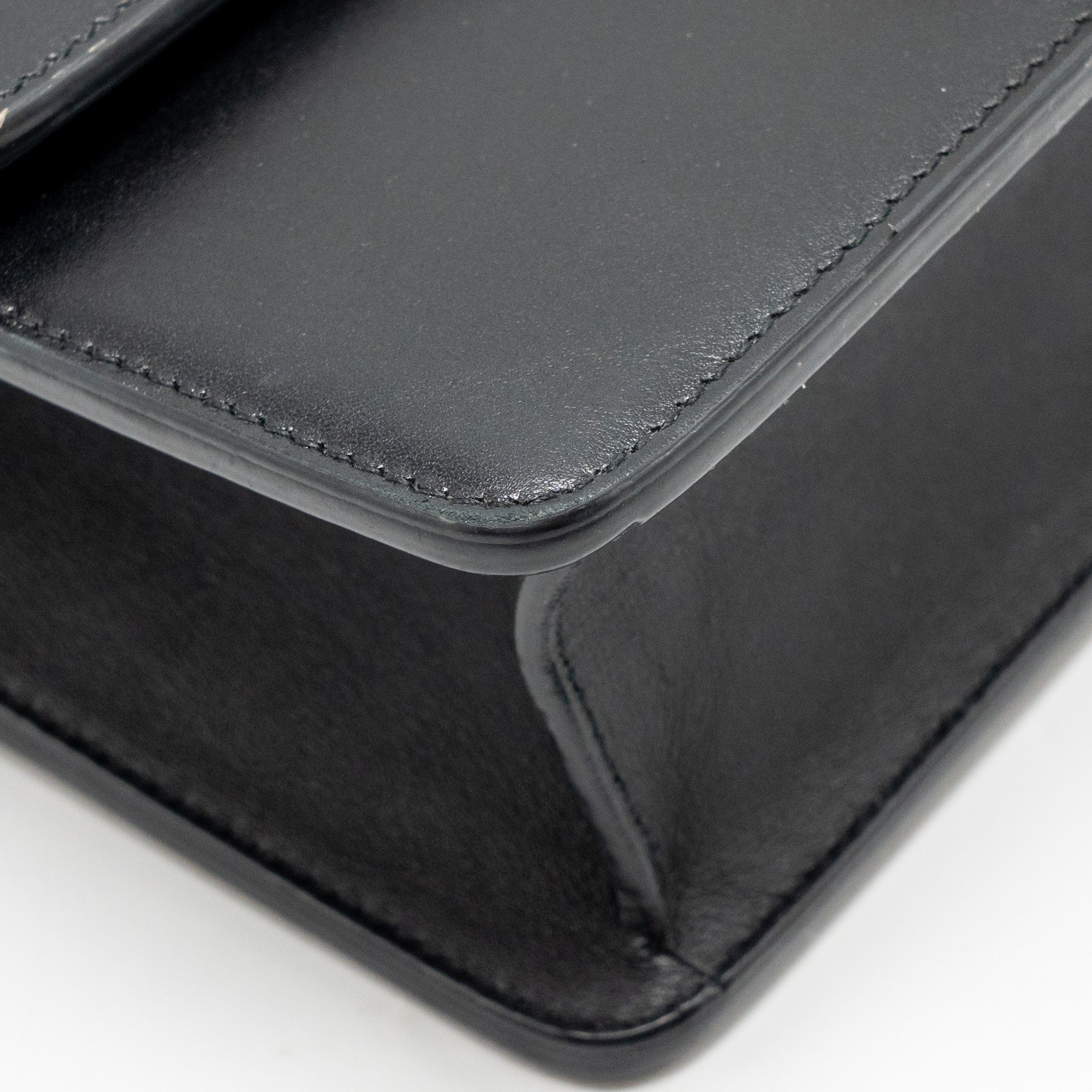 DIOR MEDIUM 30 MONTAIGNE FLAP BAG CALFSKIN BLACK GHW
