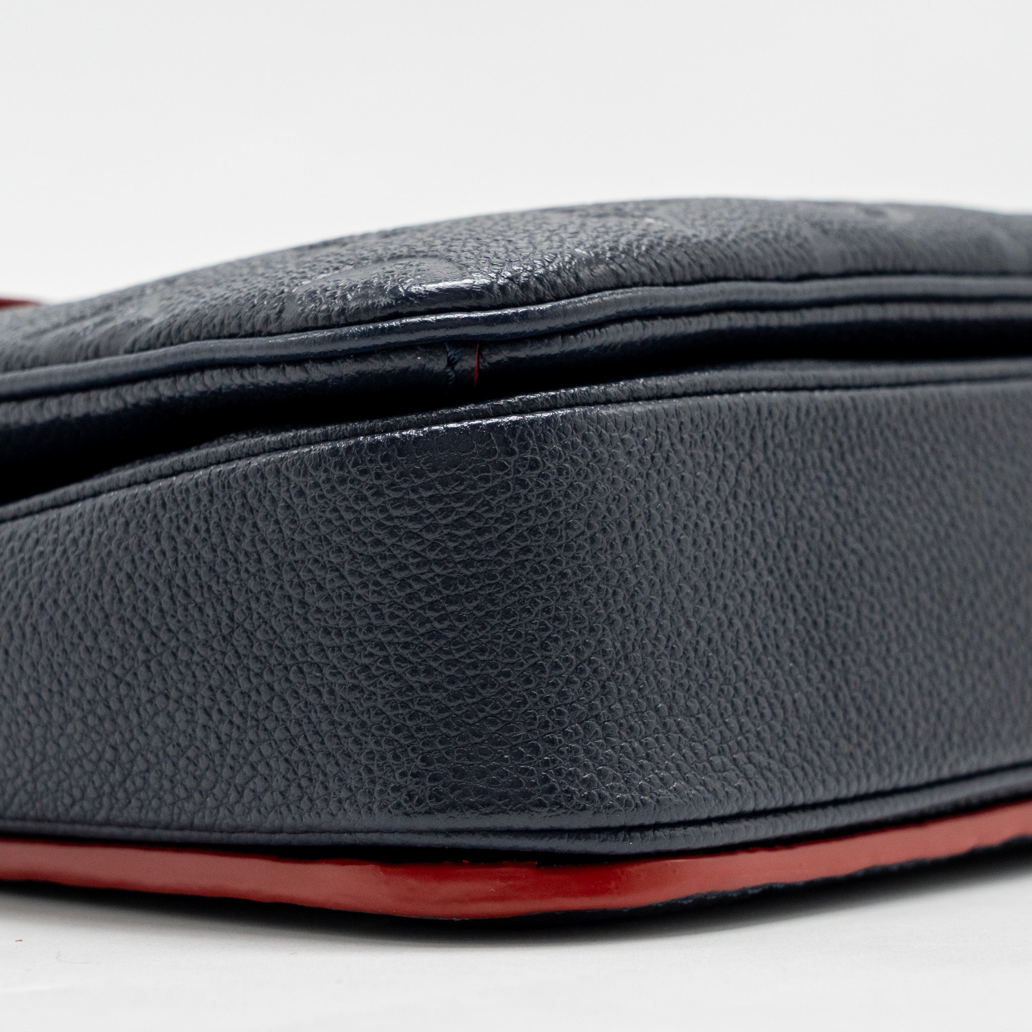 LOUIS VUITTON POCHETTE METIS MONOGRAM EMPREINTE MARINE/ROUGE GHW