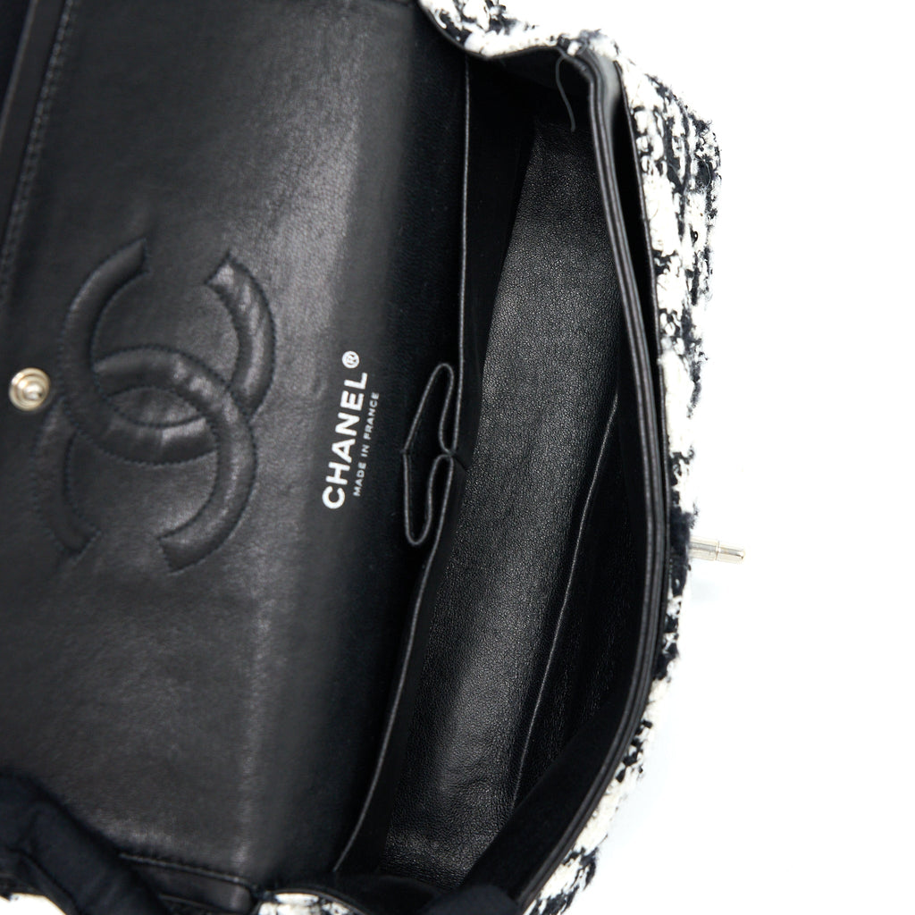 CHANEL CLASSIC DOUBLE FLAP BAG TWEED BLACK/WHITE SHW