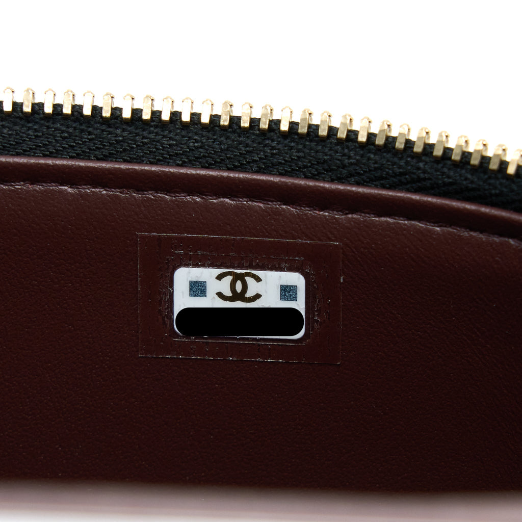 CHANEL 23C LONG VANITY WITH CHAIN CAVIAR BLACK LGHW