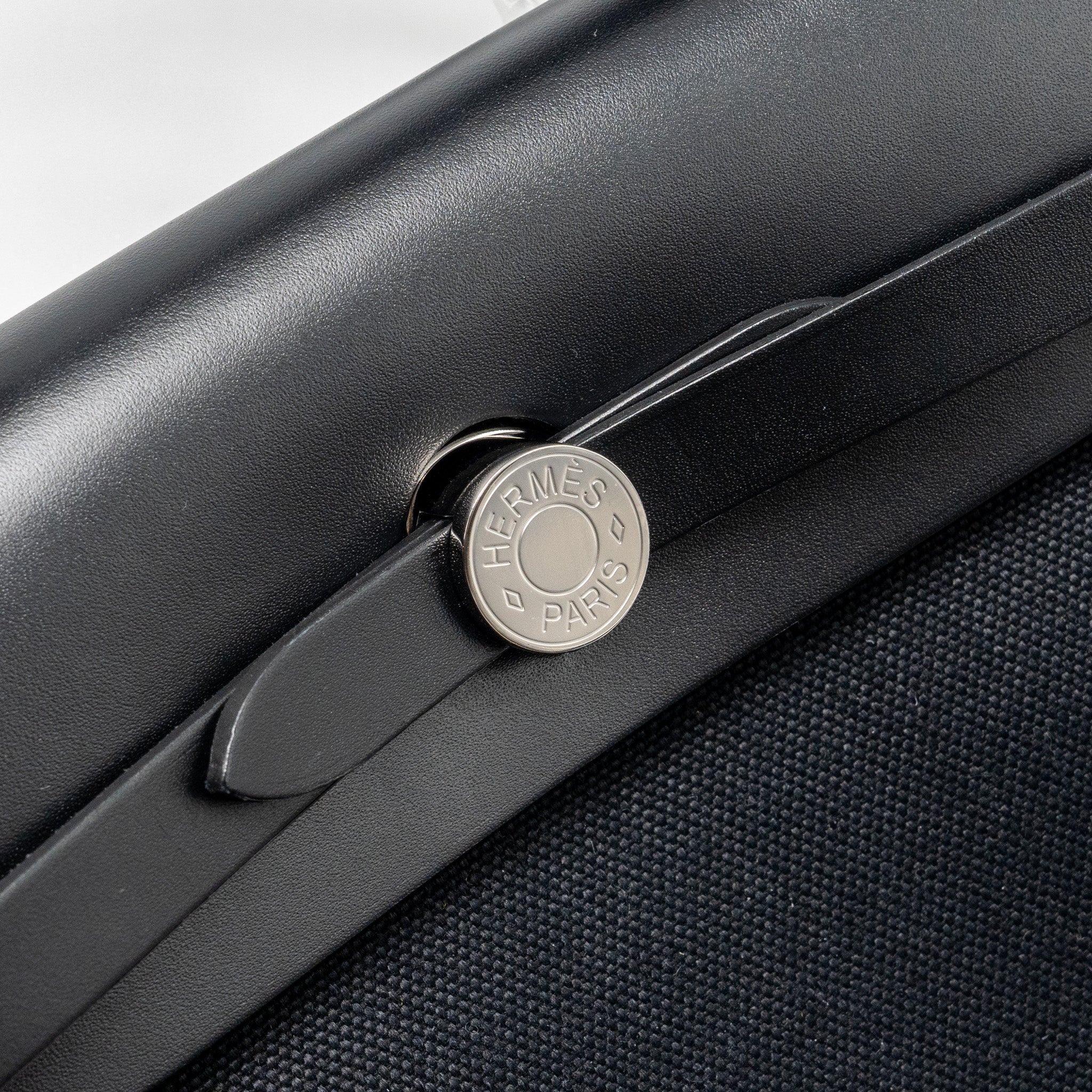 HERMES HERBAG 31 ZIP BAG CANVAS/HUNTER BLACK SHW