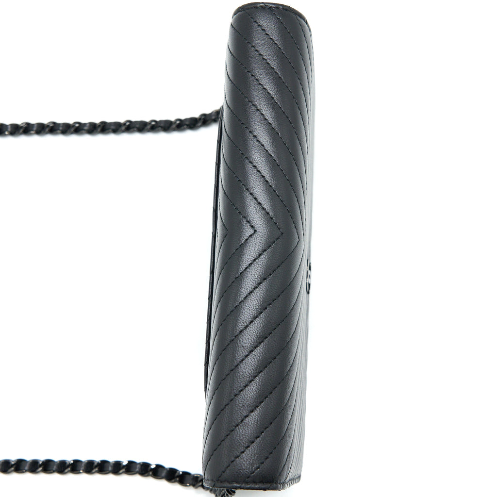 CHANEL CHEVRON WALLET ON CHAIN BLACK WITH BLACK HARDWARE