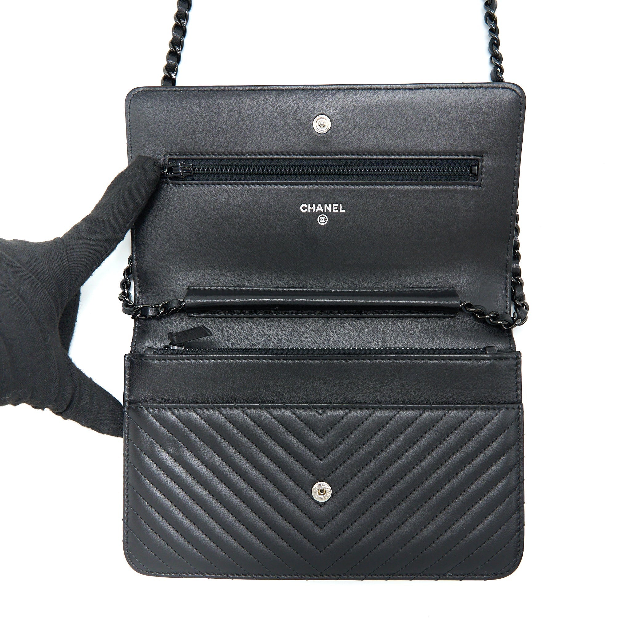 CHANEL CHEVRON WALLET ON CHAIN BLACK WITH BLACK HARDWARE