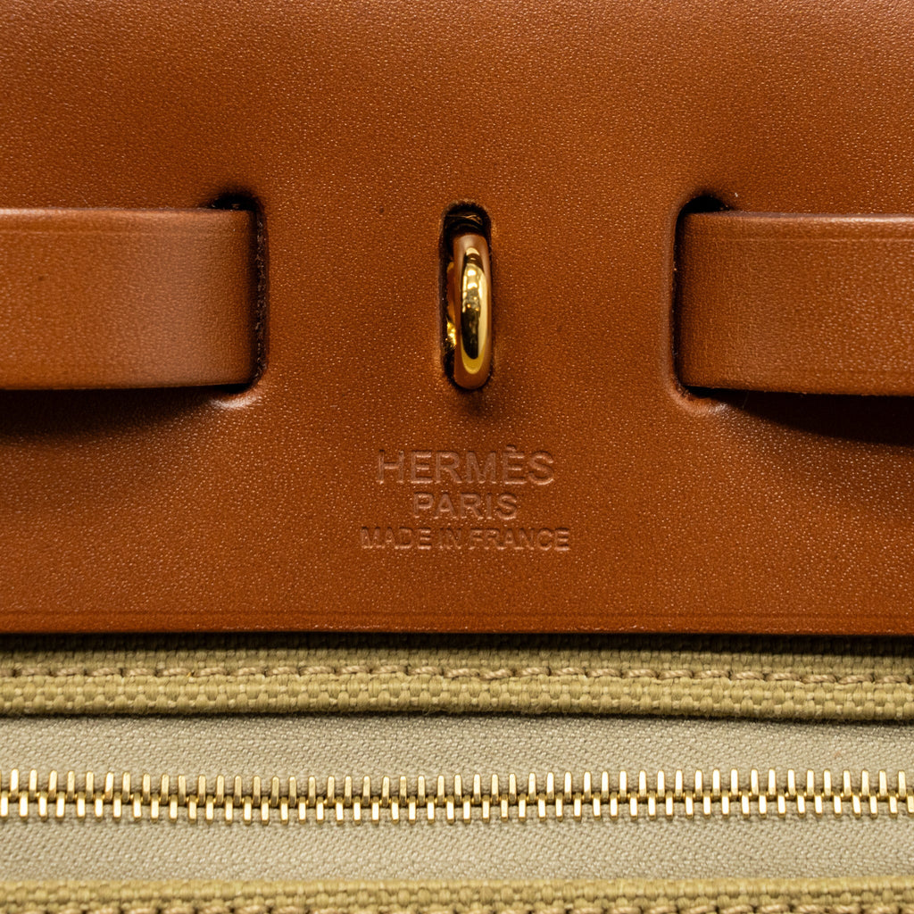 HERMES HERBAG 31 ZIP BAG RETOURNE CANVAS/VACHE HUNTER POUSSIERE/FAUVE GHW