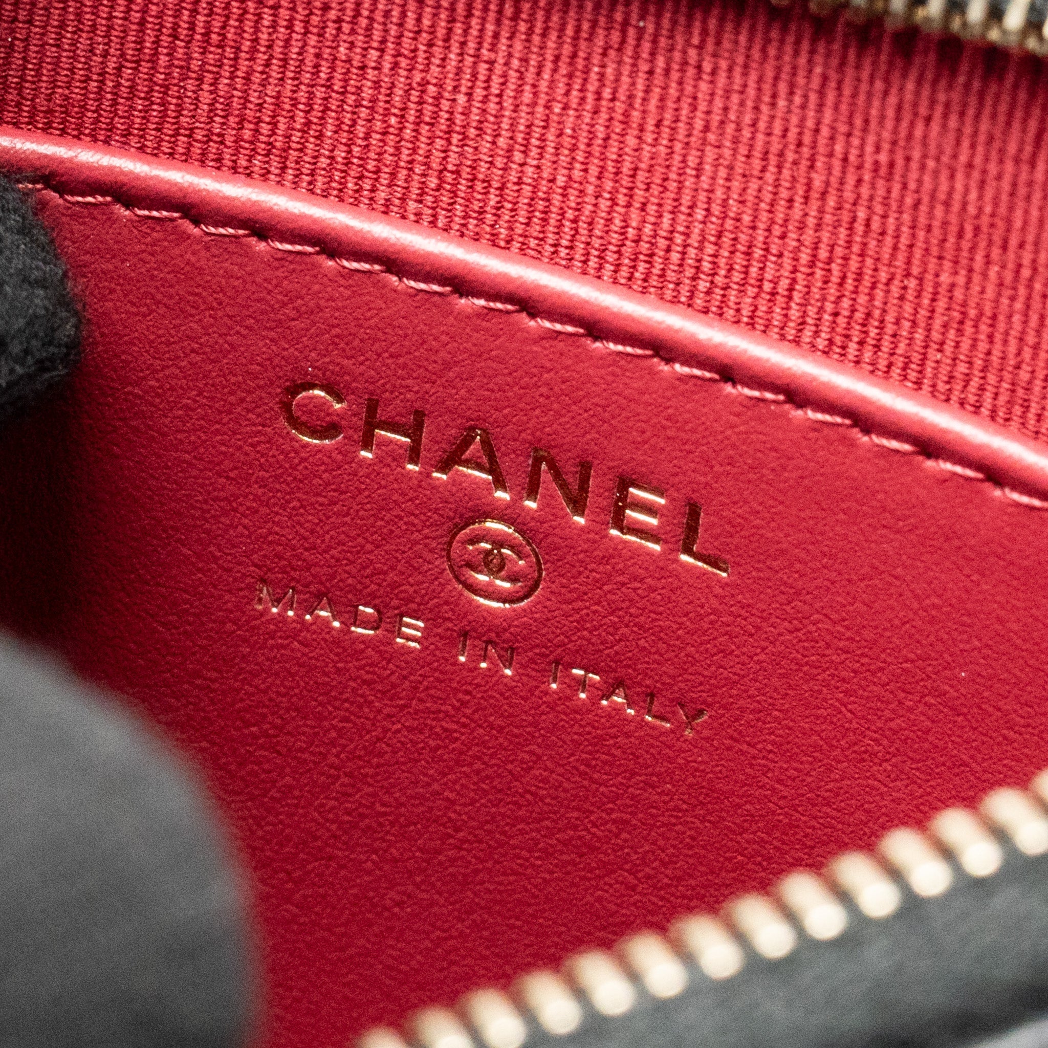 CHANEL 19 CROSSBODY HOBO LAMBSKIN BLACK MULTICOLOUR HARDWARE (MICROCHIP)