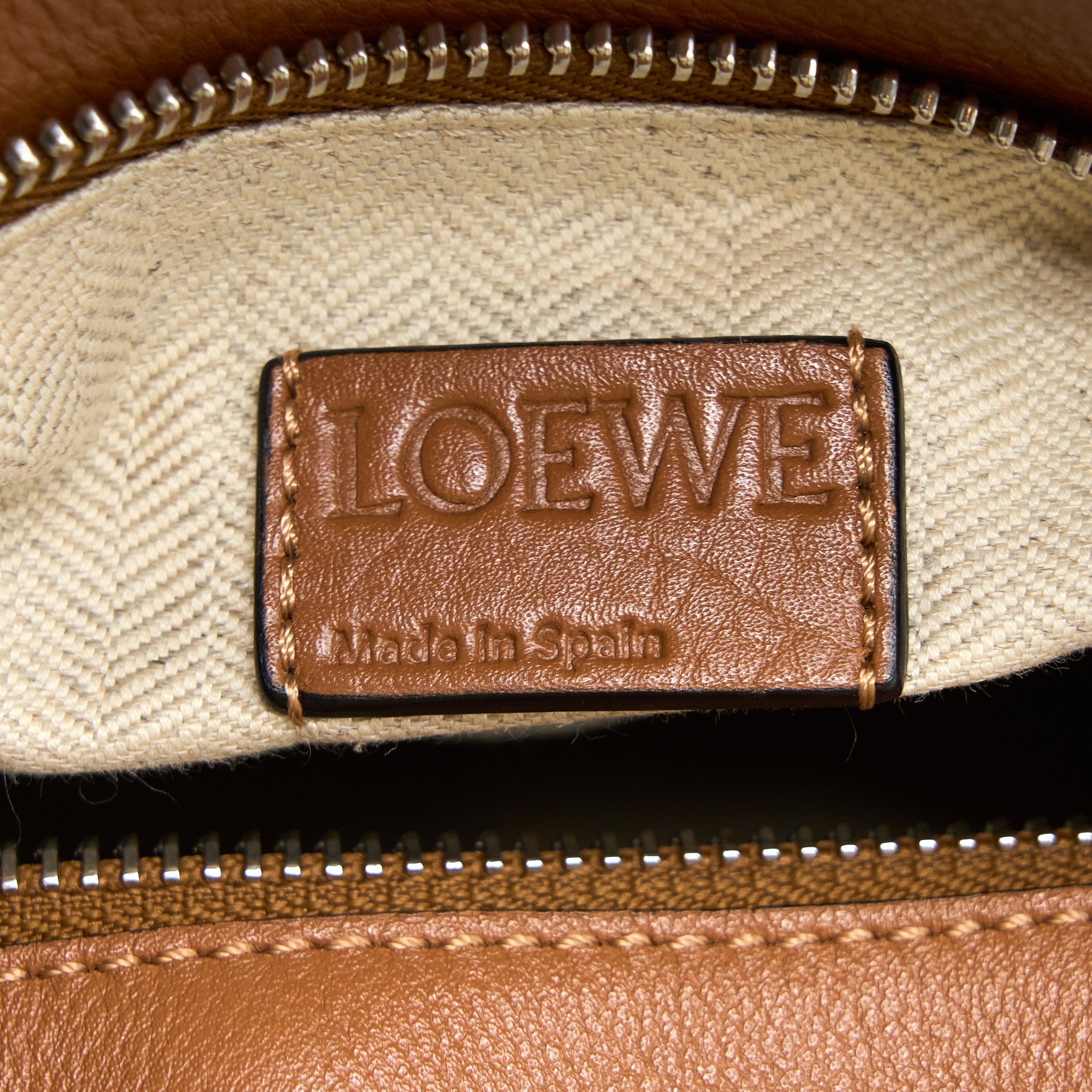 LOEWE SMALL PUZZLE BAG CALFSKIN CARAMEL SHW