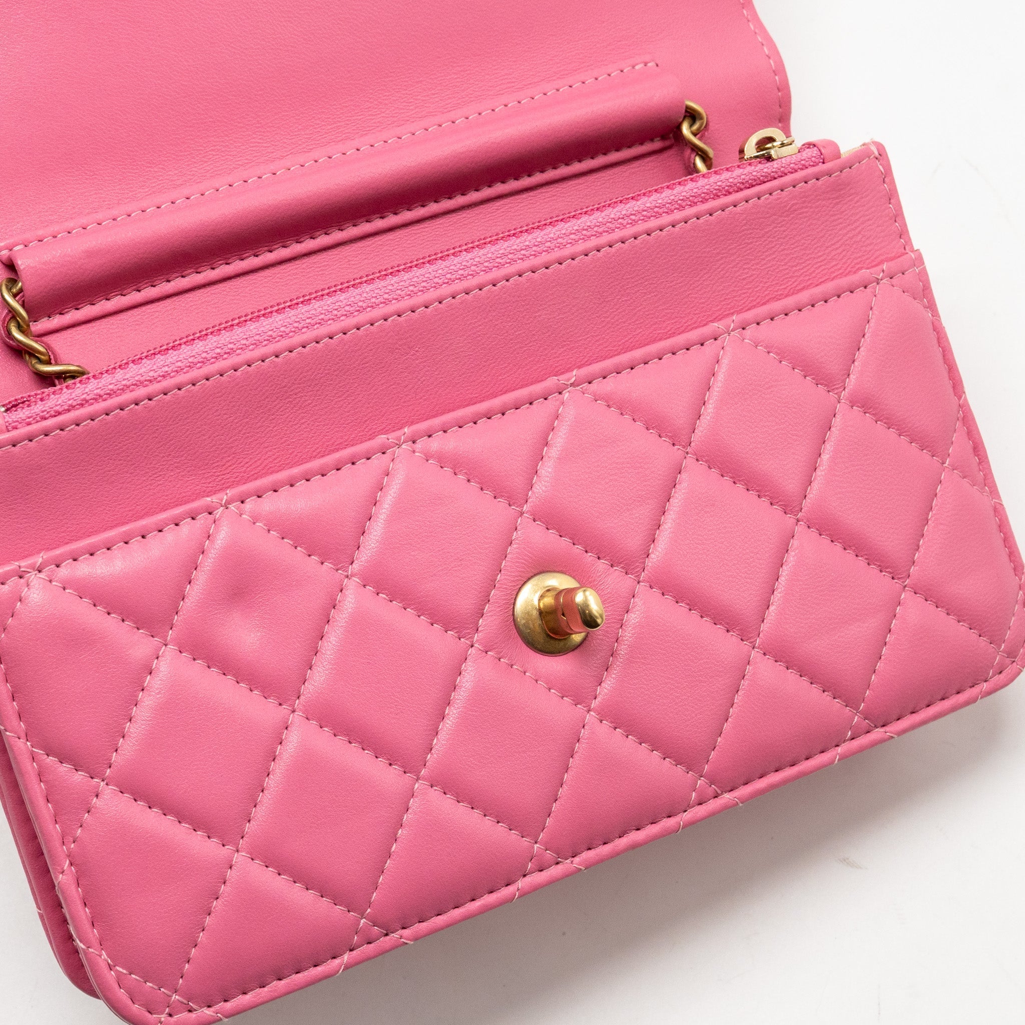 CHANEL PEARL CRUSH WALLET ON CHAIN LAMBSKIN PINK GHW