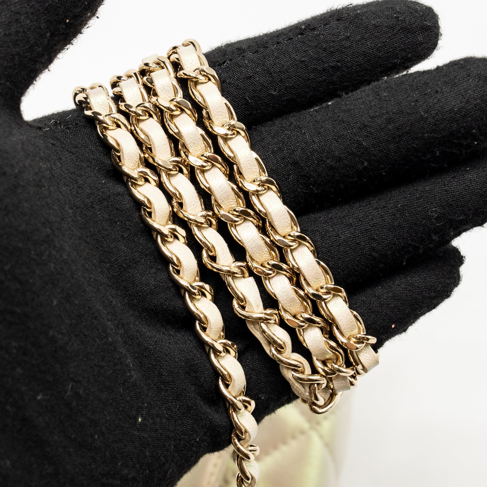CHANEL WALLET ON CHAIN LAMBSKIN IRIDESCENT IVORY LGHW