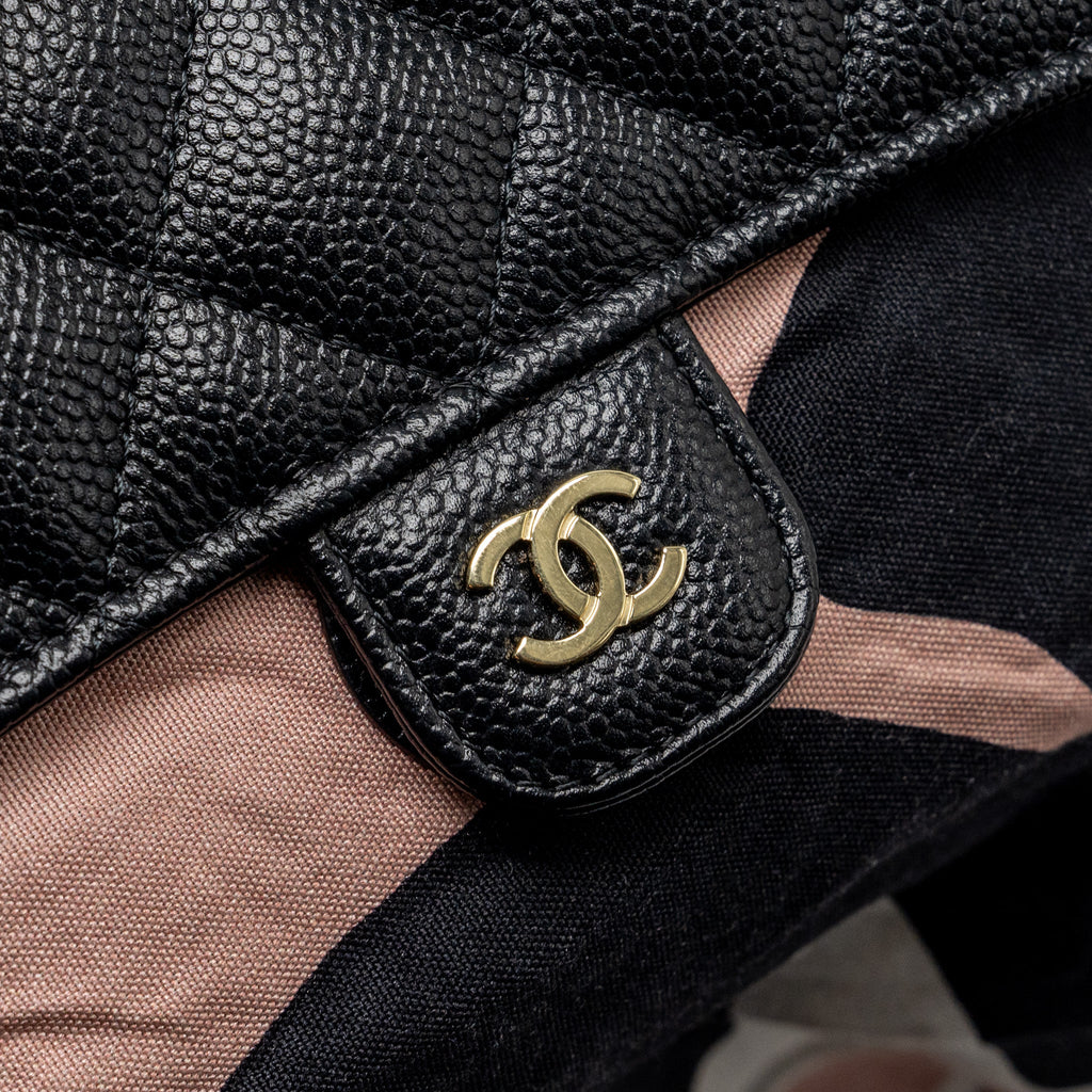 CHANEL CHAIN WALLET /FOLDABLE SHOPPING TOTE CAVIAR/JERSEY FABRIC BLACK/MULTICOLOUR LGHW