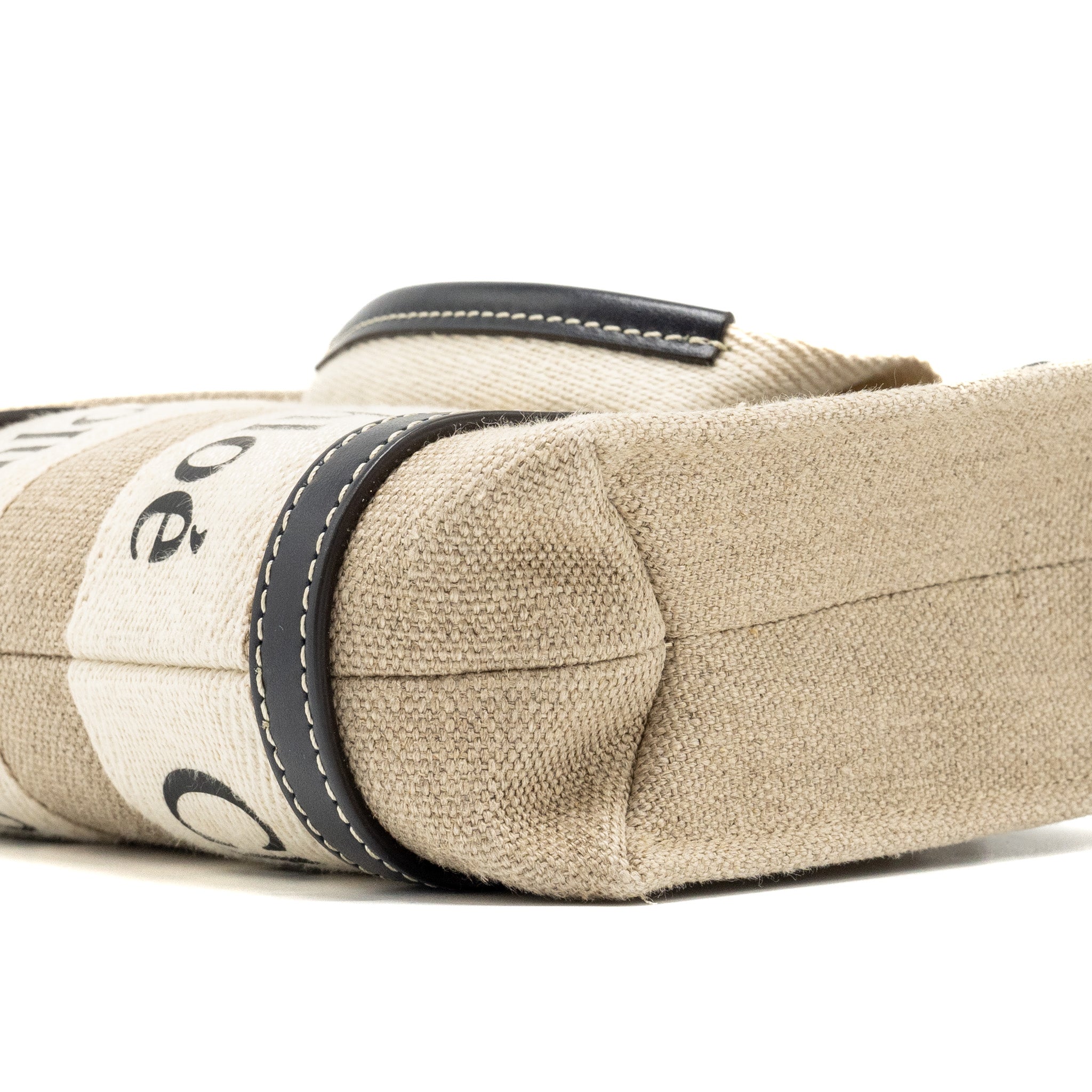 CHLOE WOODY MINI TOTE BAG CANVAS BEIGE/BLACK