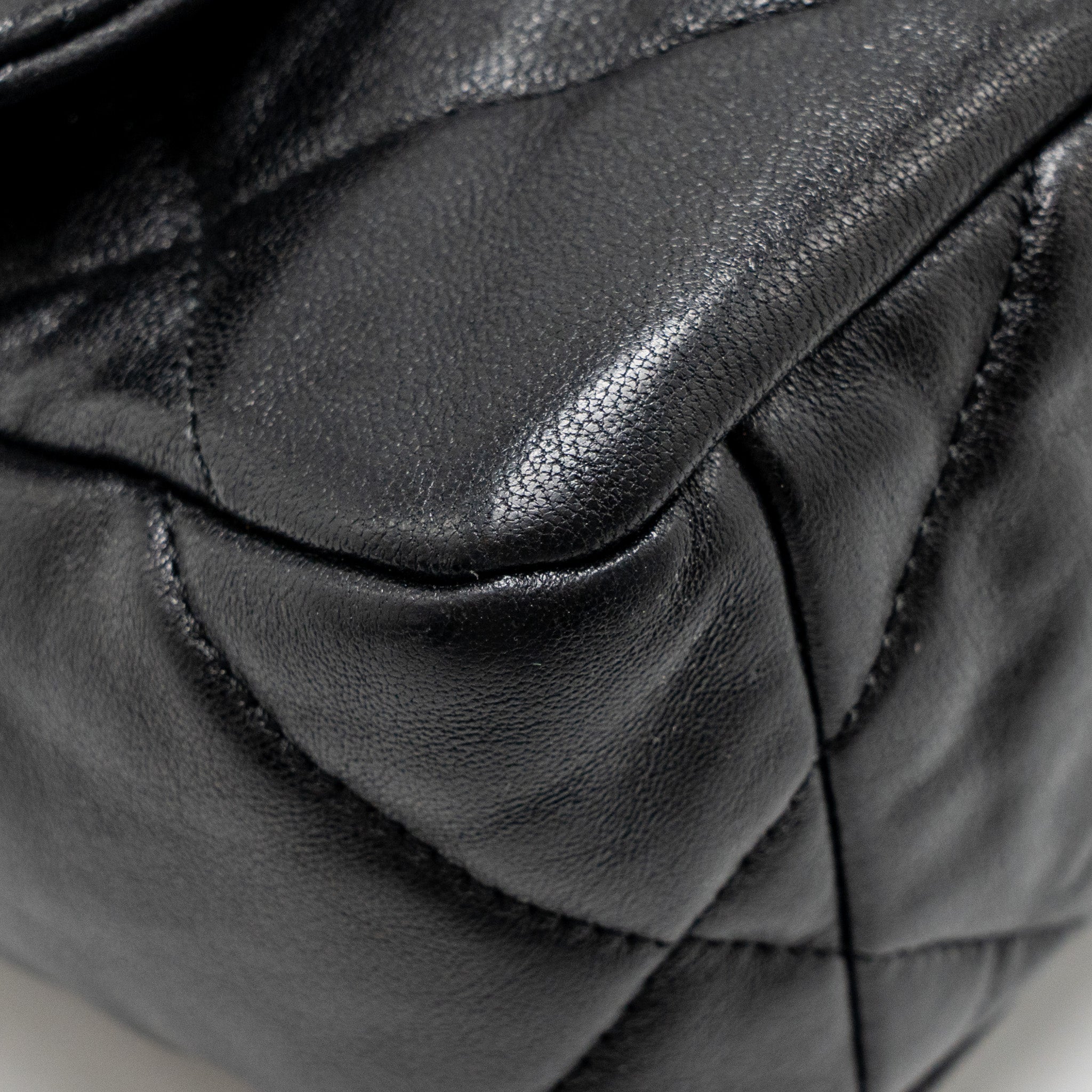 CHANEL SMALL 19 BAG SHINY LAMBSKIN BLACK MULTICOLOUR HARDWARE