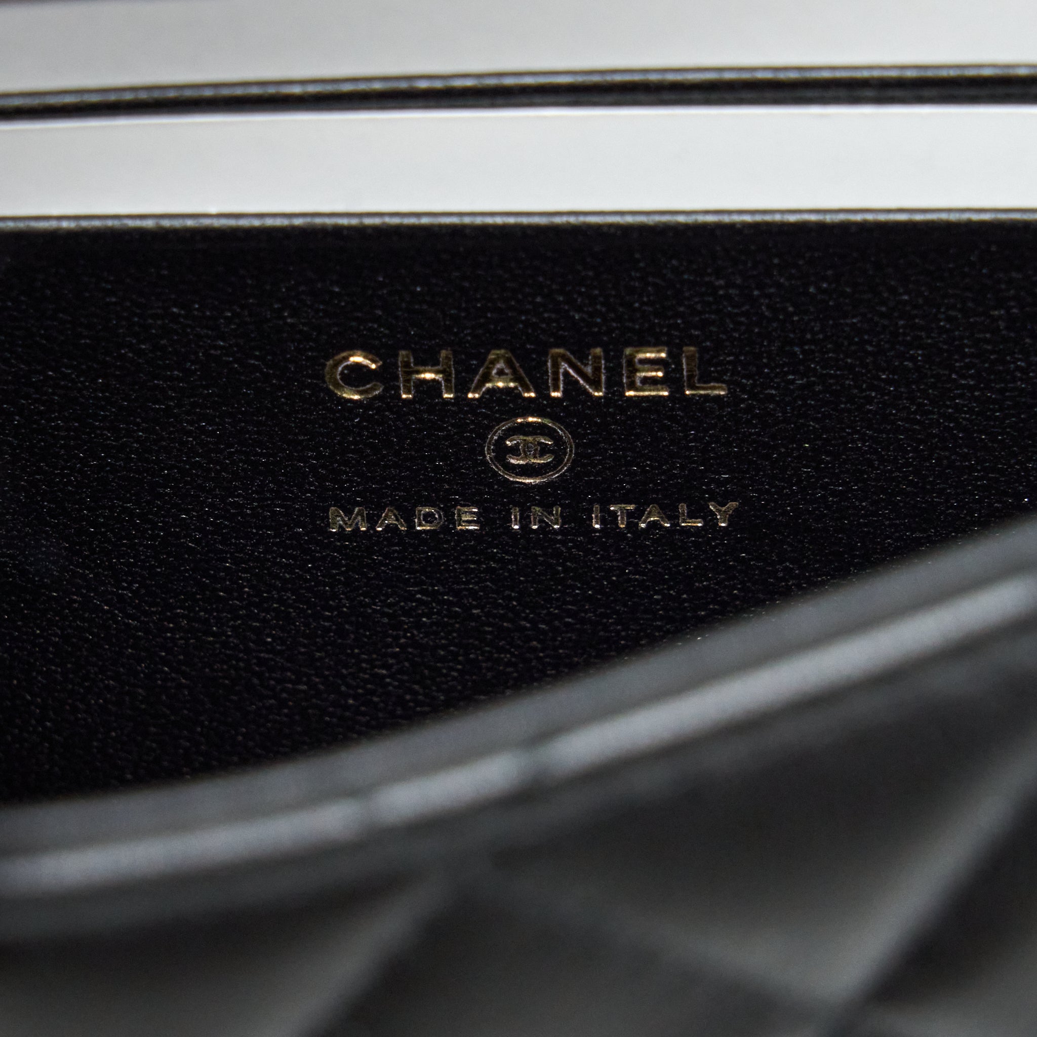 CHANEL 22B FLAP BAG WITH ENAMEL/CC LOGO TOP HANDLE LAMBSKIN BLACK BRUSHED GHW