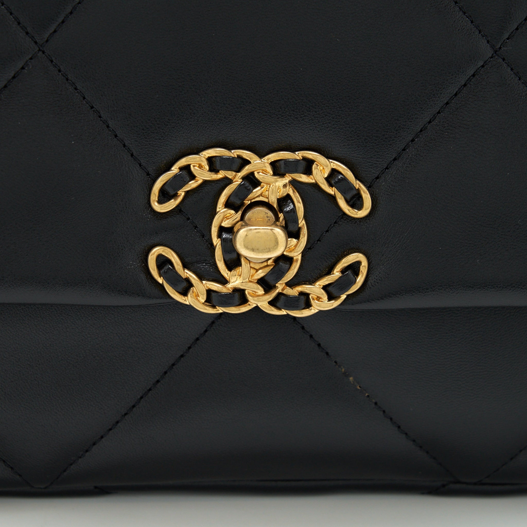 CHANEL 19 SMALL BAG LAMBSKIN BLACK MULTICOLOUR HARDWARE